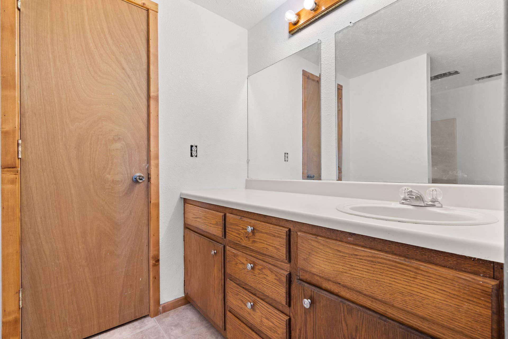 55 Kearney Lane, Reeds Spring, MO 65737 55-Kearney-Ln-Private-Acreage-Ensuite