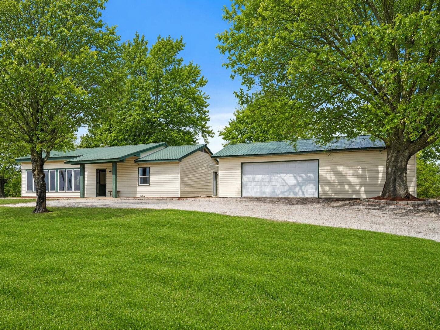 55 Kearney Lane, Reeds Spring, MO 65737 55-Kearney-Ln-Private-Aerial-Estate