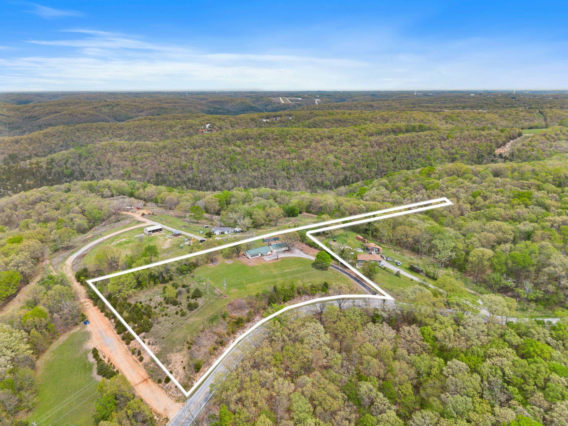 55 Kearney Lane, Reeds Spring, MO 65737 55-Kearney-Ln-Private-Aerial-Estate