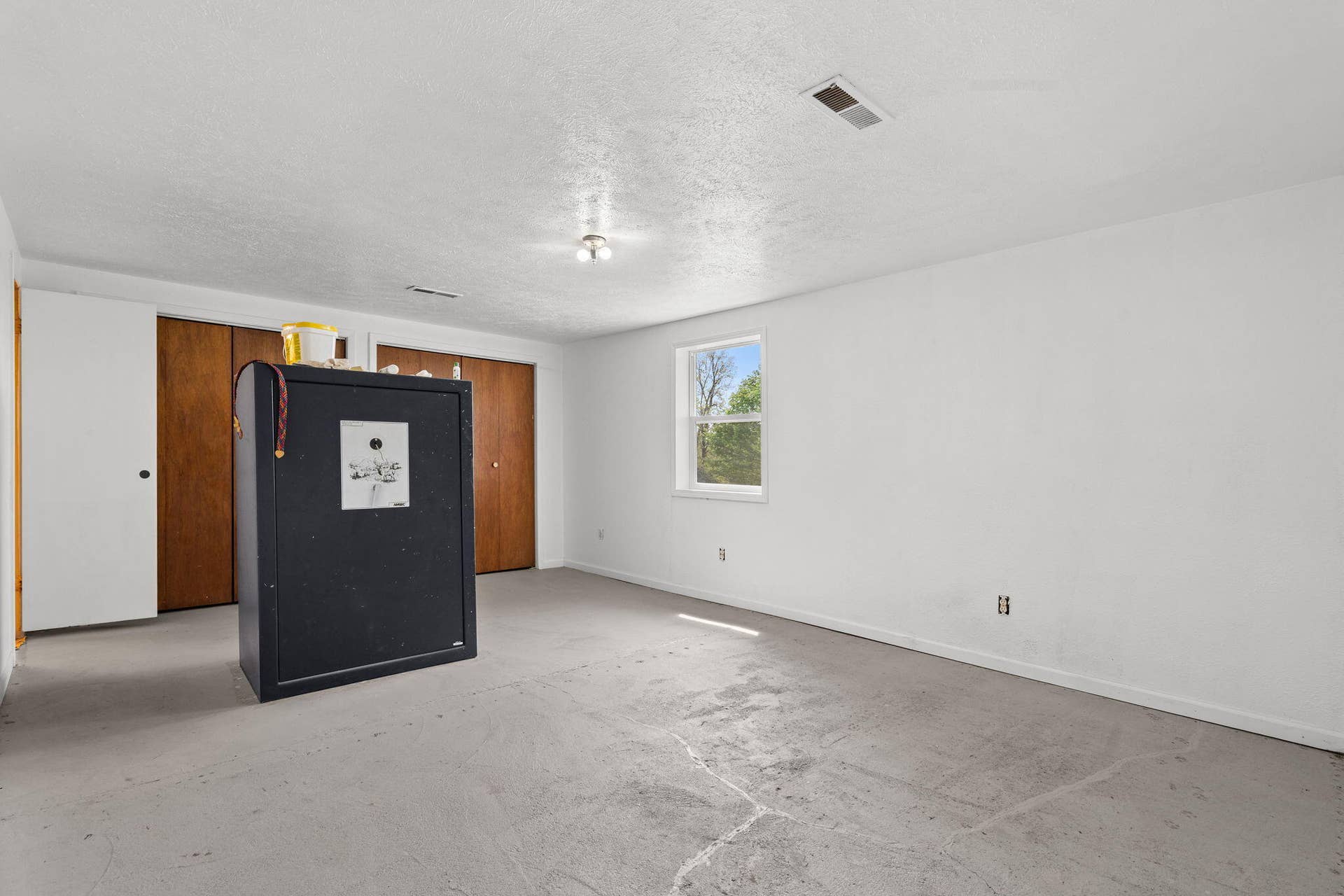 55 Kearney Lane, Reeds Spring, MO 65737 55-Kearney-Ln-Mountain-View-Bedroom