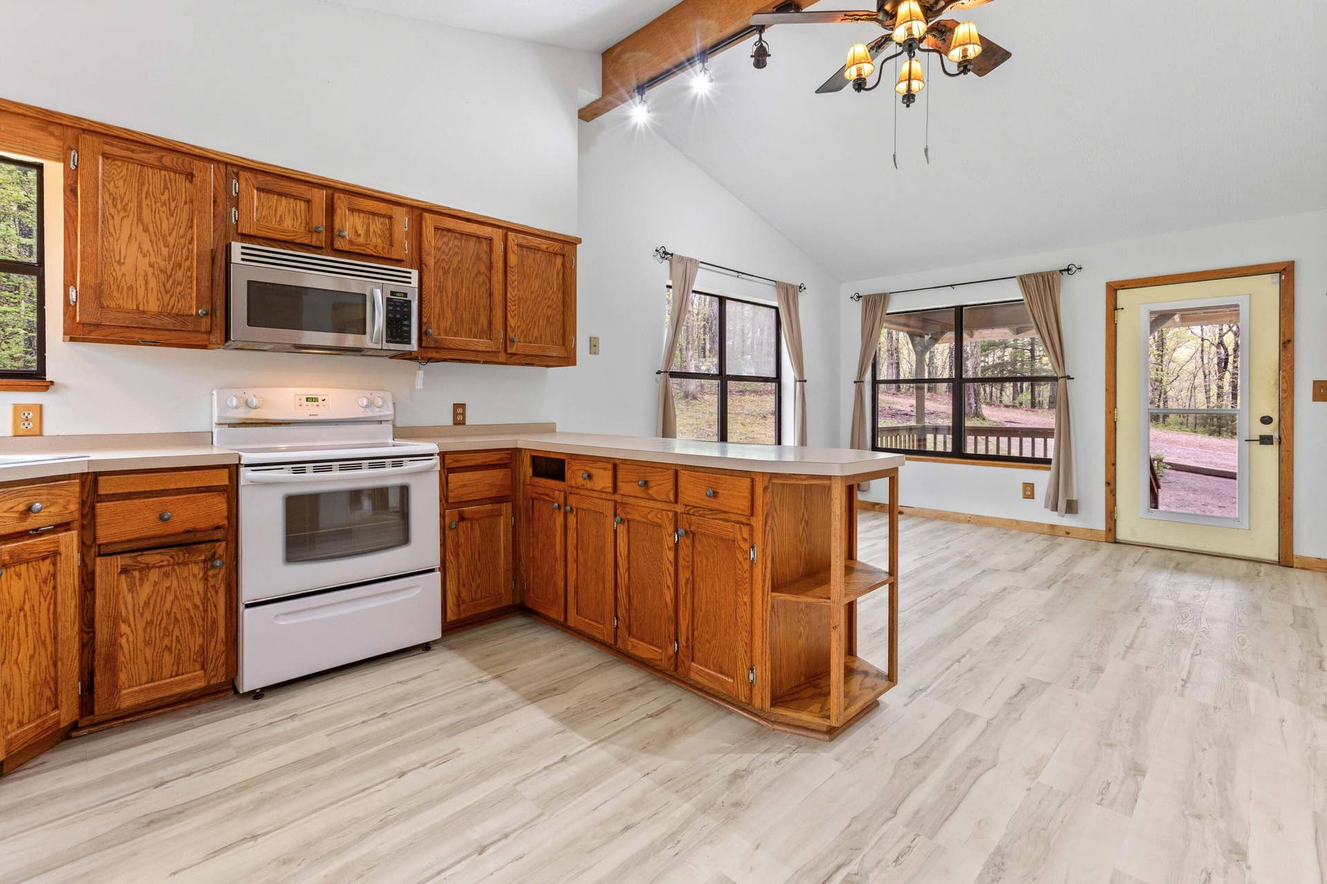 250 Little Road Lane, Reeds Spring, MO 65737 098A2827