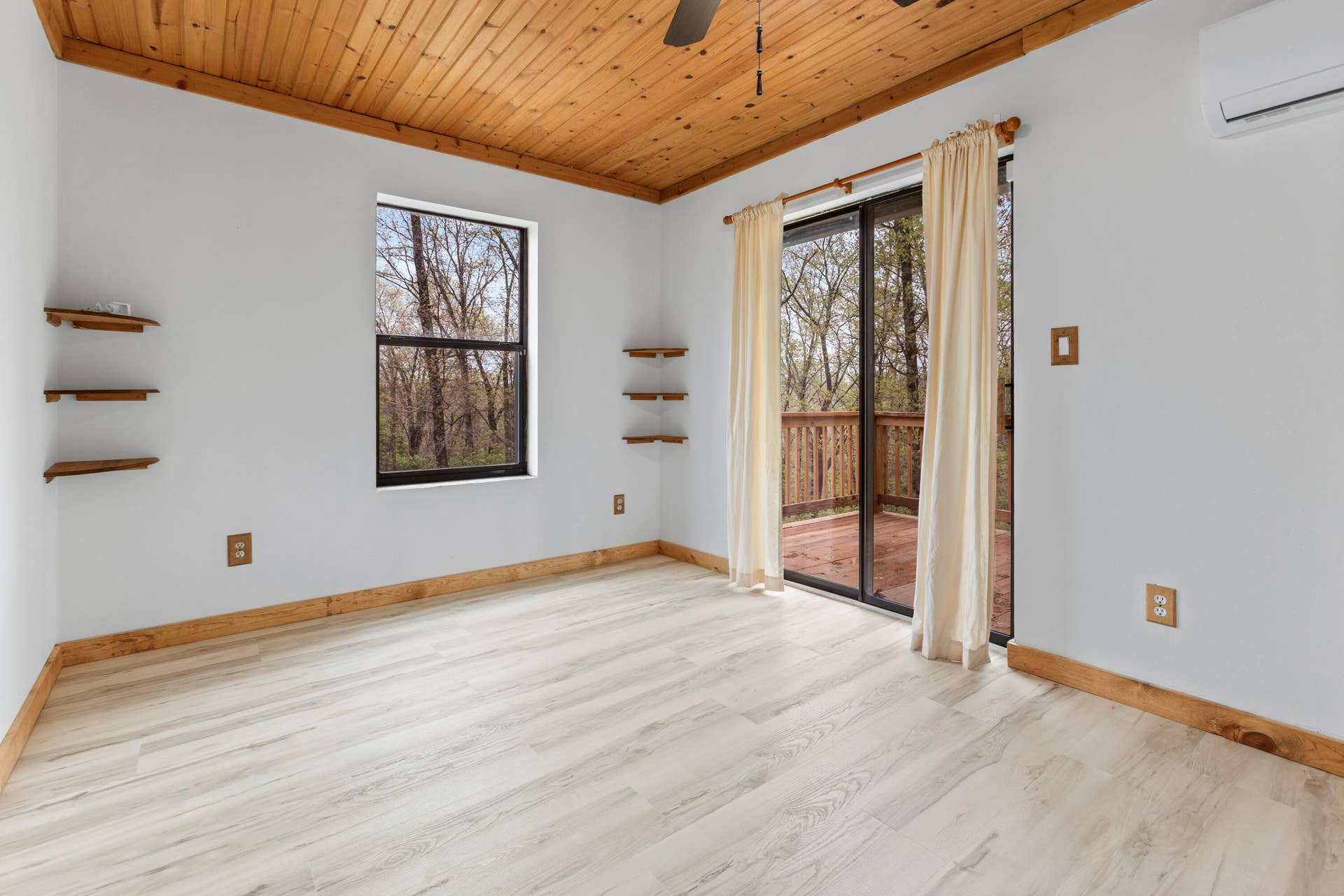 250 Little Road Lane, Reeds Spring, MO 65737 098A2837