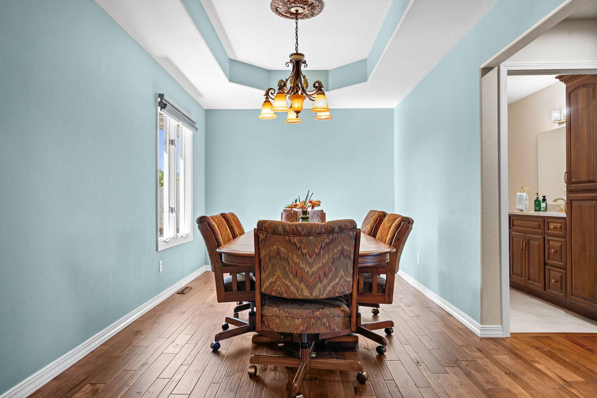255 Point Seven Road, #1, Kimberling City, MO 65686 255-Point-Seven-Rd-1-Bright-Dining-Room