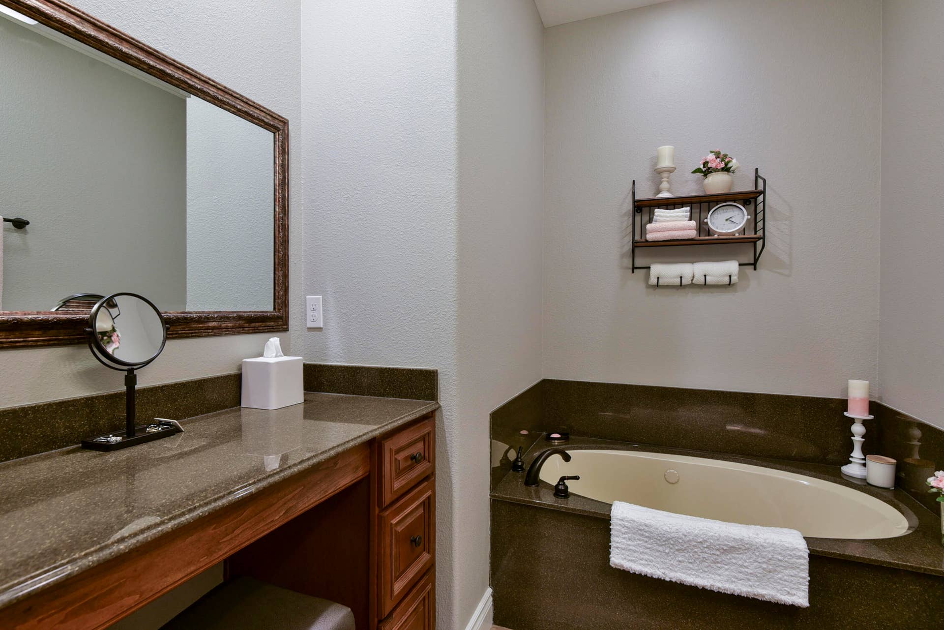 Master bathroom 1