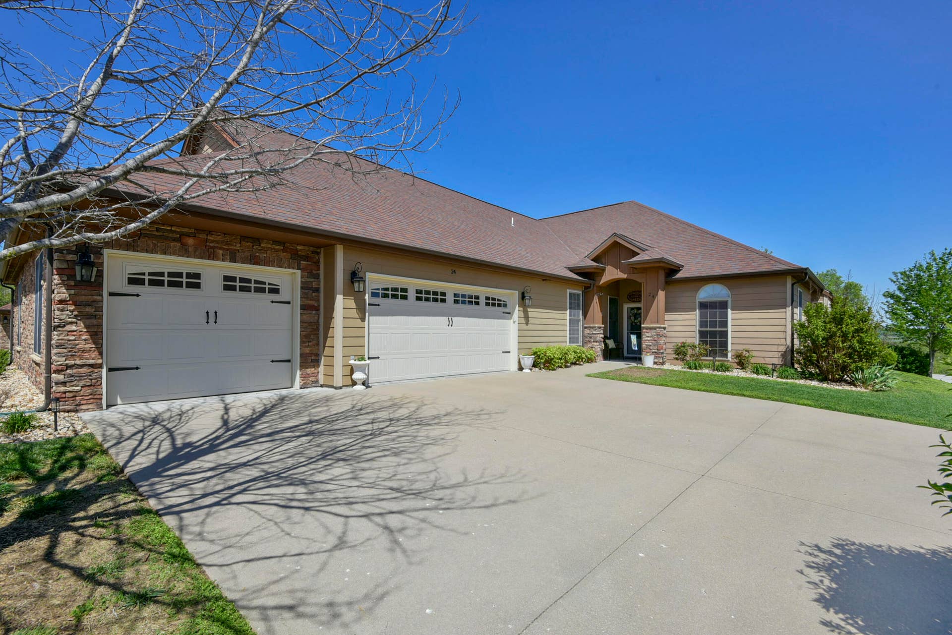 3 car garage