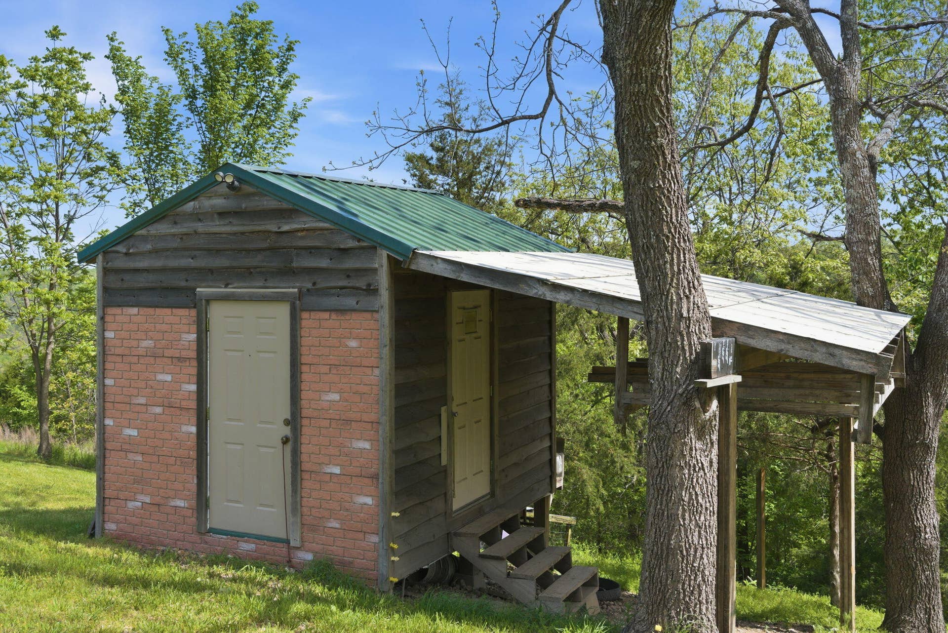 64-web-or-mls-HWJ07933