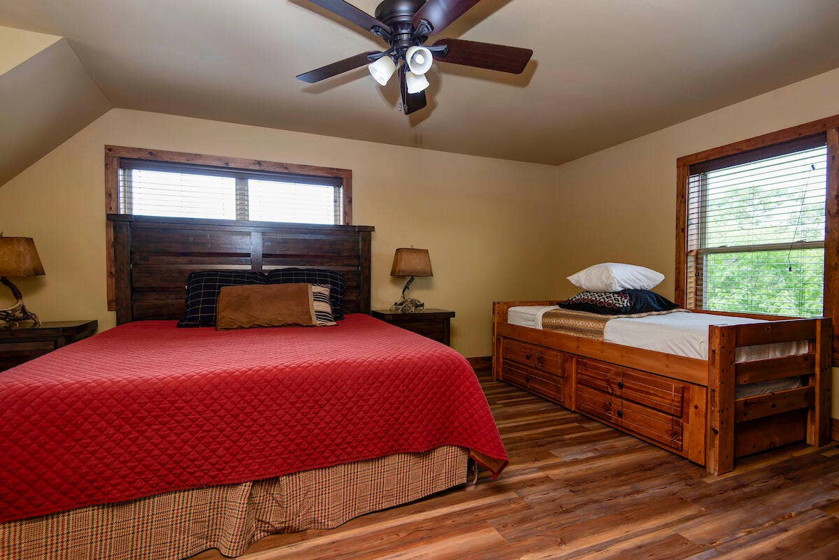 111 (#136) Garber Avenue, Branson West, MO 65737 Extra trundle bed