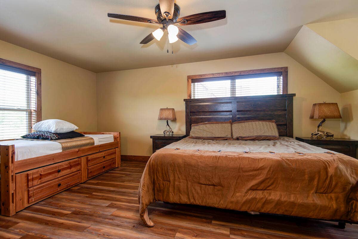 111 (#136) Garber Avenue, Branson West, MO 65737 Extra trundle bed