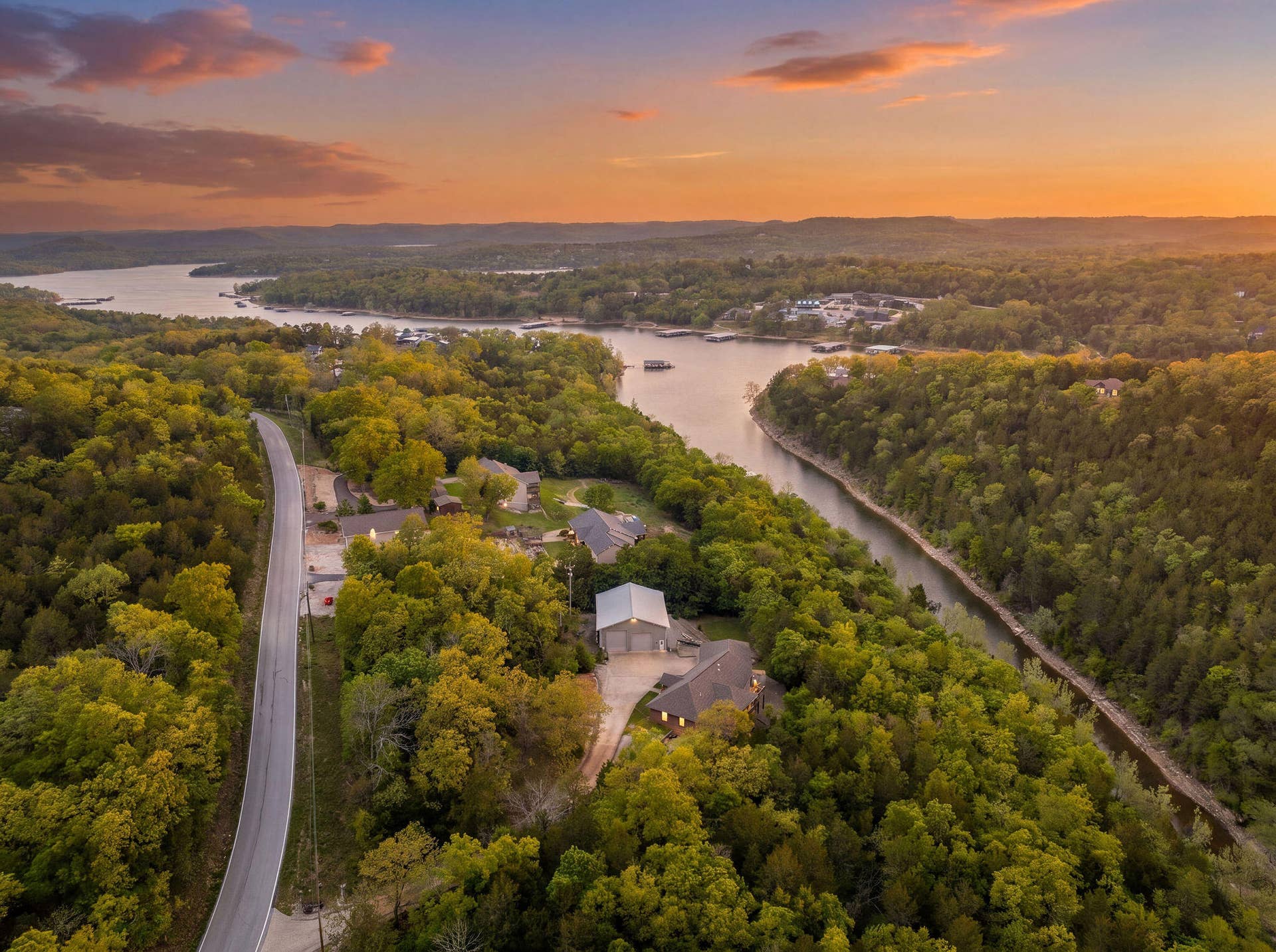625 Little Aunts Creek Road, Kimberling City, MO 65686 LakeFRONT