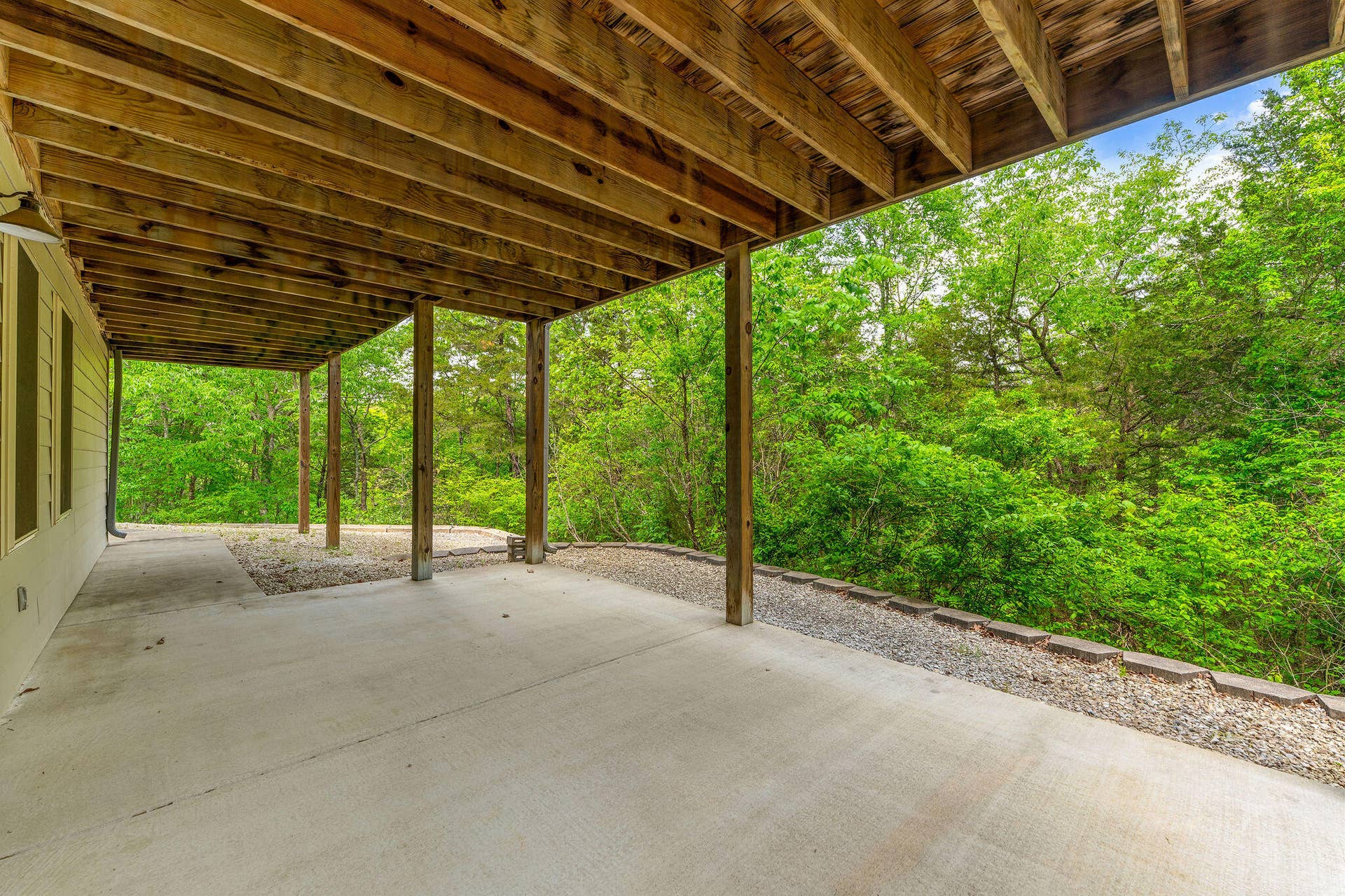 625 Little Aunts Creek Road, Kimberling City, MO 65686 Lower Patio