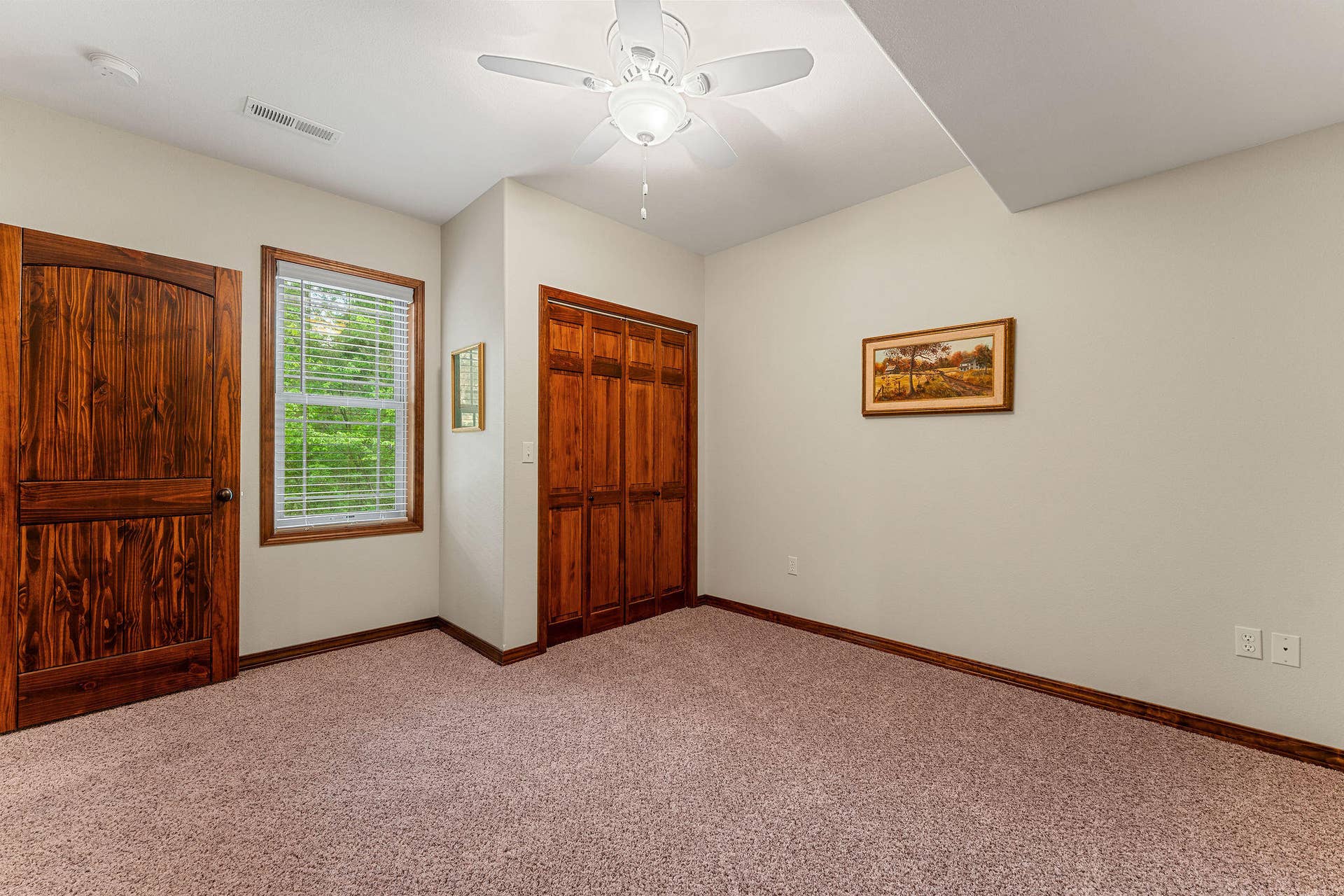625 Little Aunts Creek Road, Kimberling City, MO 65686 Downstairs Bedroom