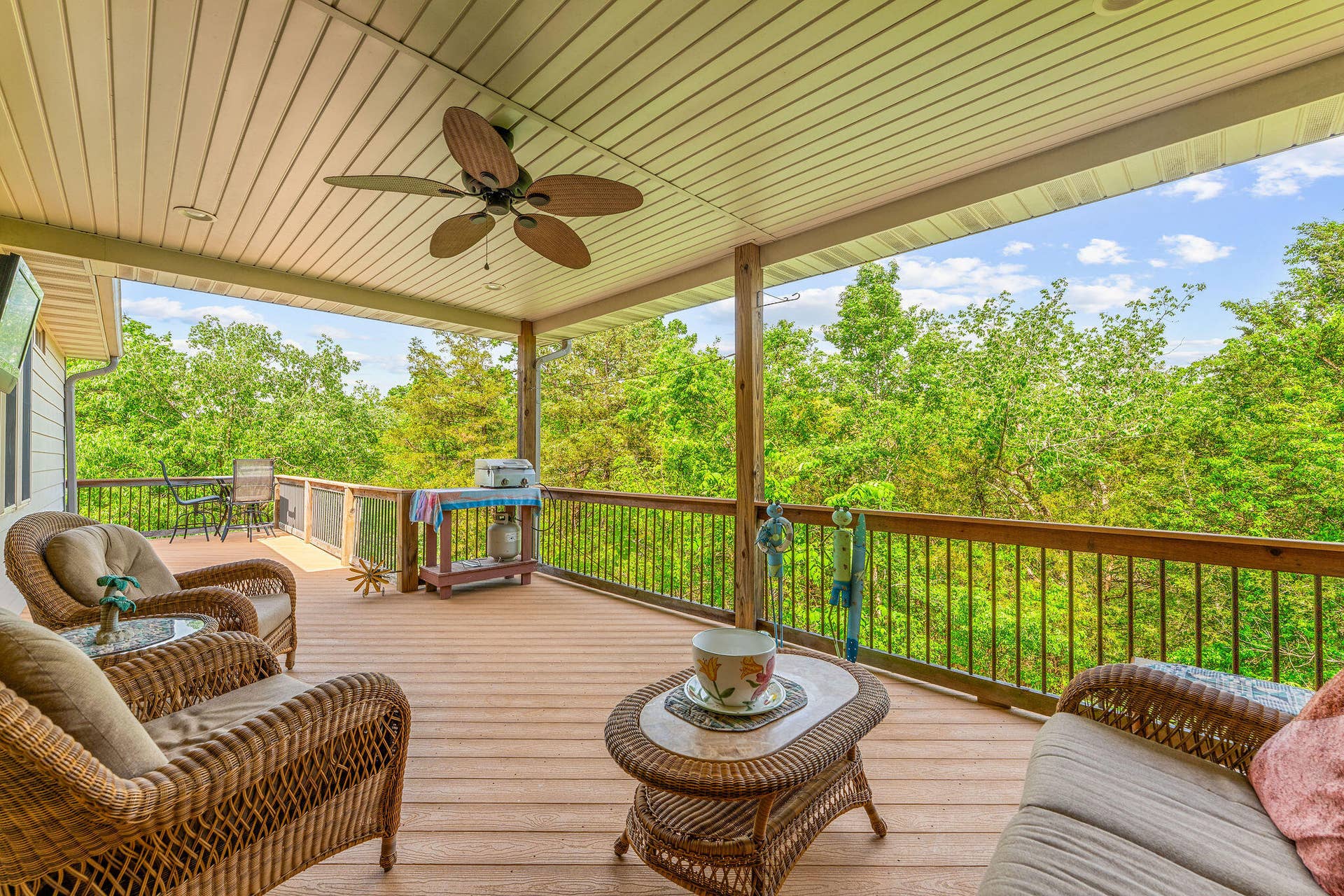 625 Little Aunts Creek Road, Kimberling City, MO 65686 Upper Deck