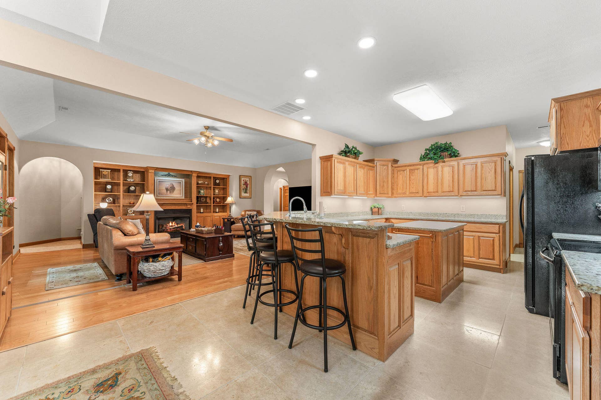 Open Kitchen/Living