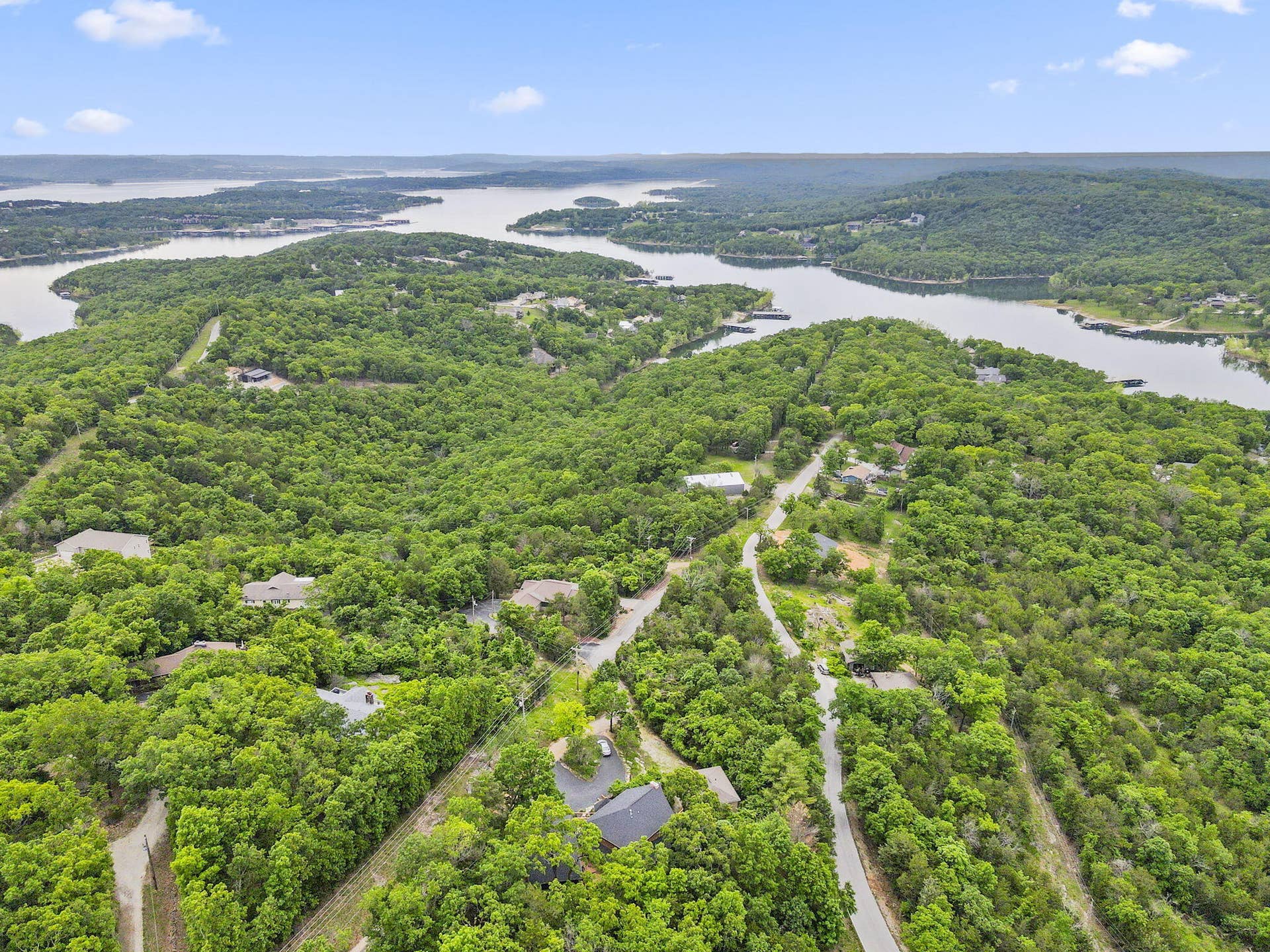 127 Kachina Trail, Branson West, MO 65737 42-web-or-mls-dji_fly_20250512_093552_53