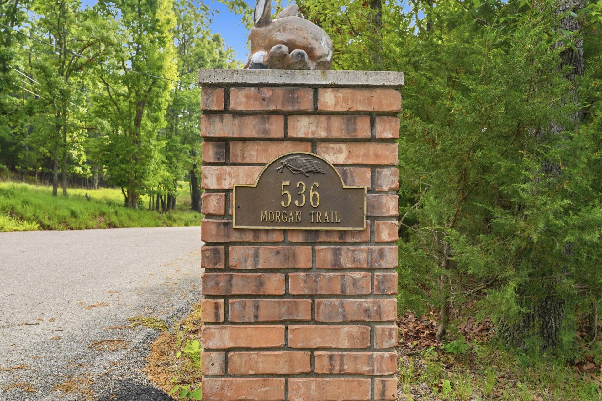 536 Morgan Trail, Branson West, MO 65737 Brick Pillar Welcome