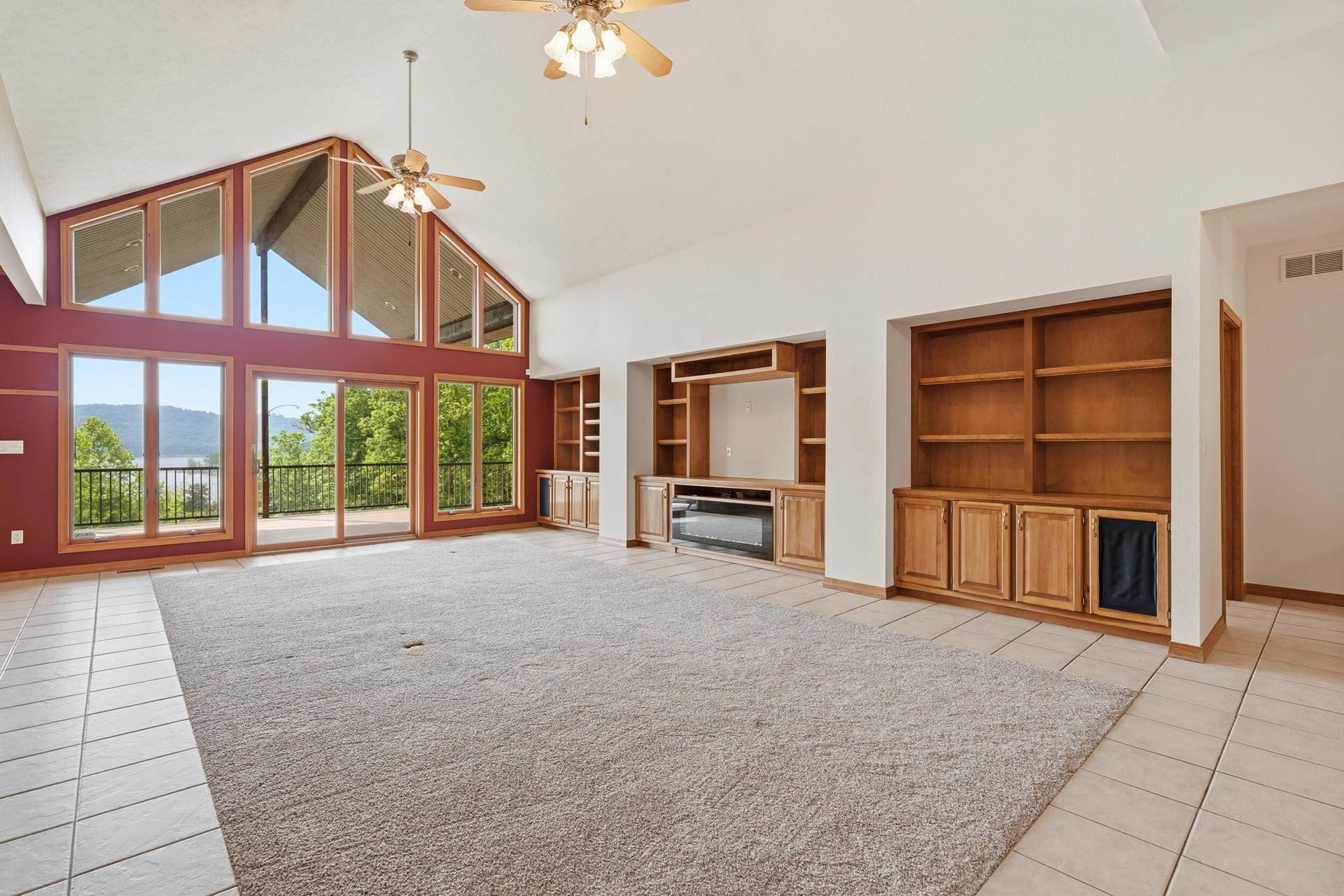 536 Morgan Trail, Branson West, MO 65737 Custom Built-Ins