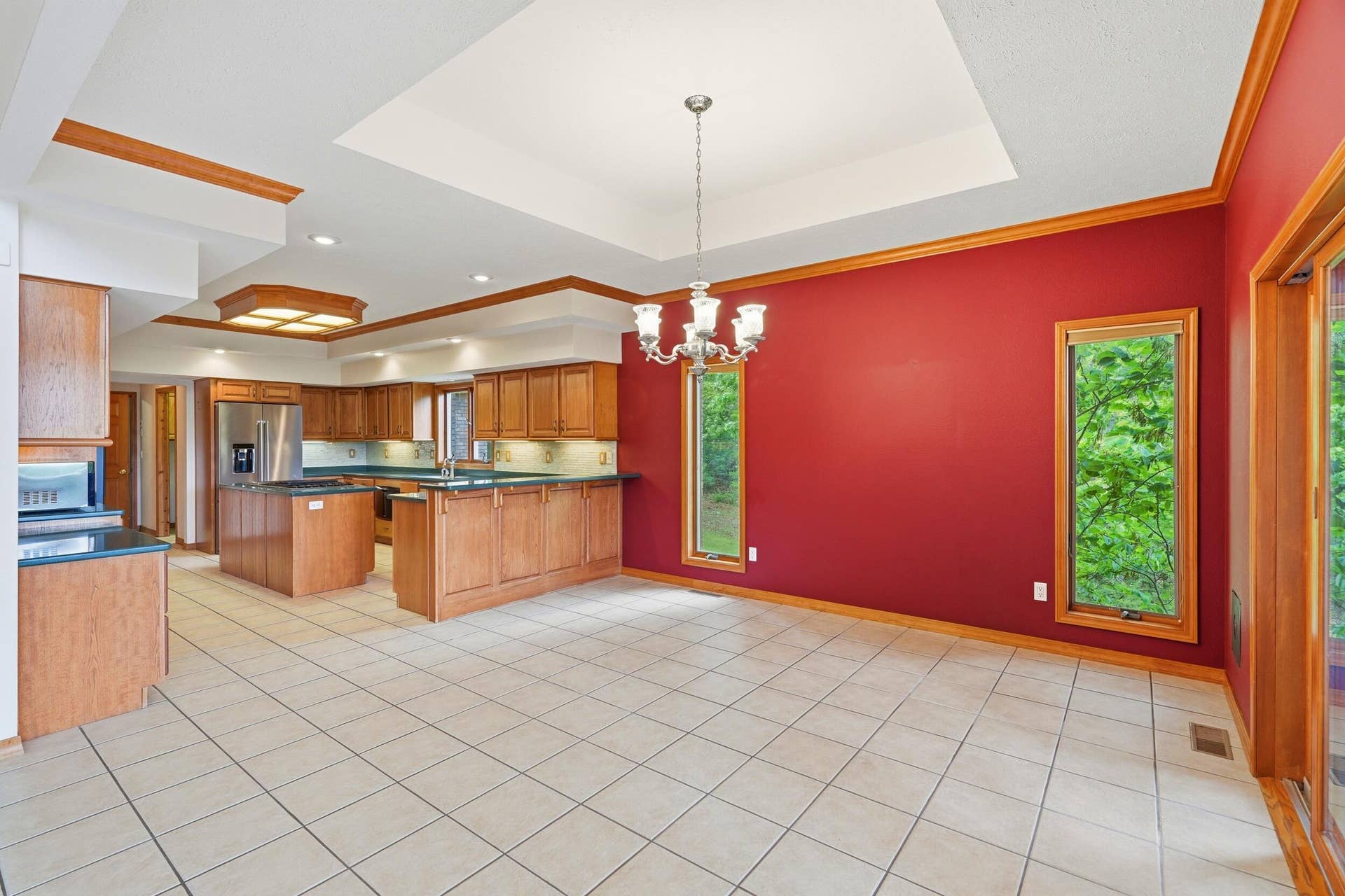 536 Morgan Trail, Branson West, MO 65737 Tray Ceiling Detail