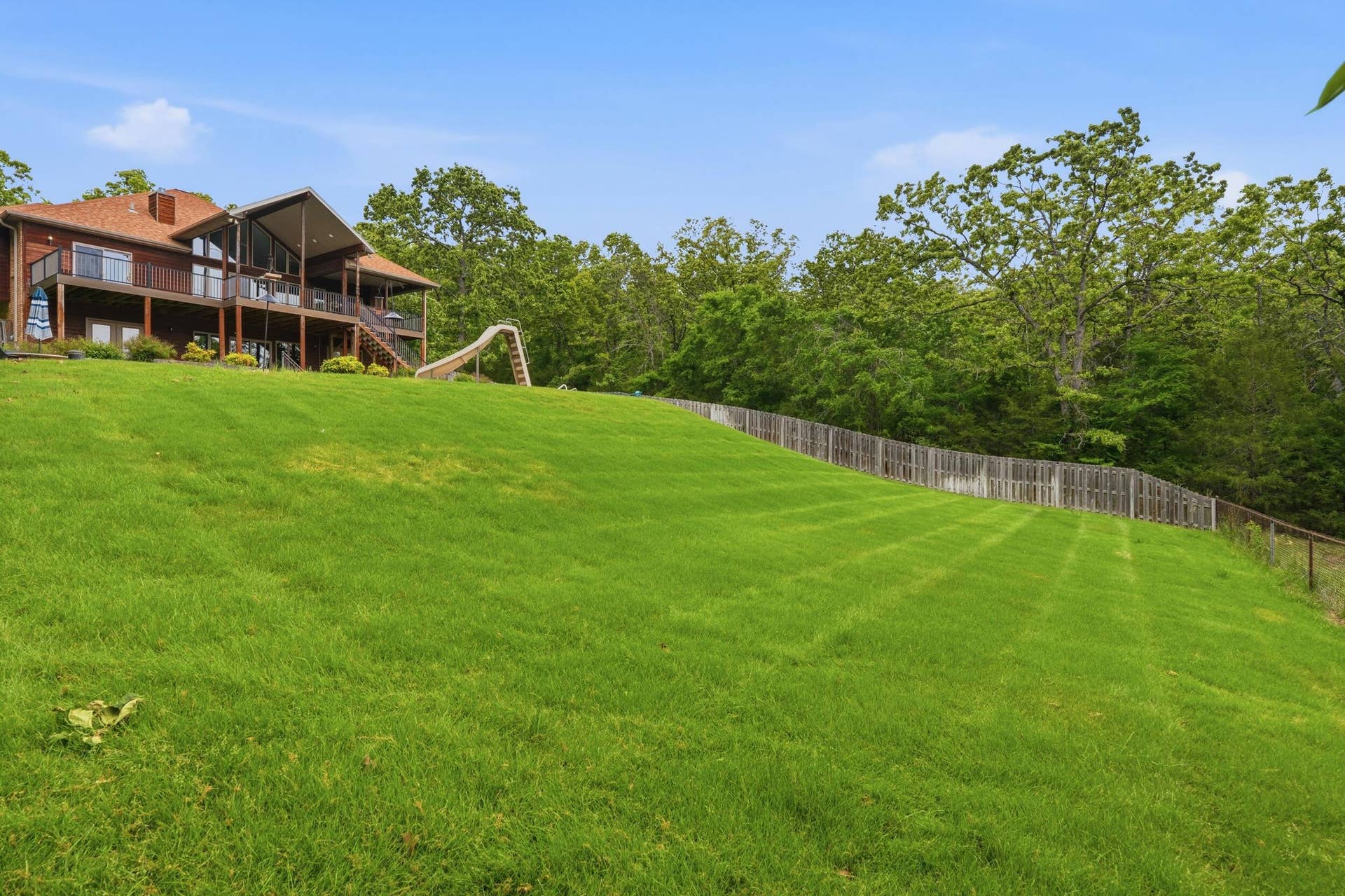 536 Morgan Trail, Branson West, MO 65737 Well-Manicured Property