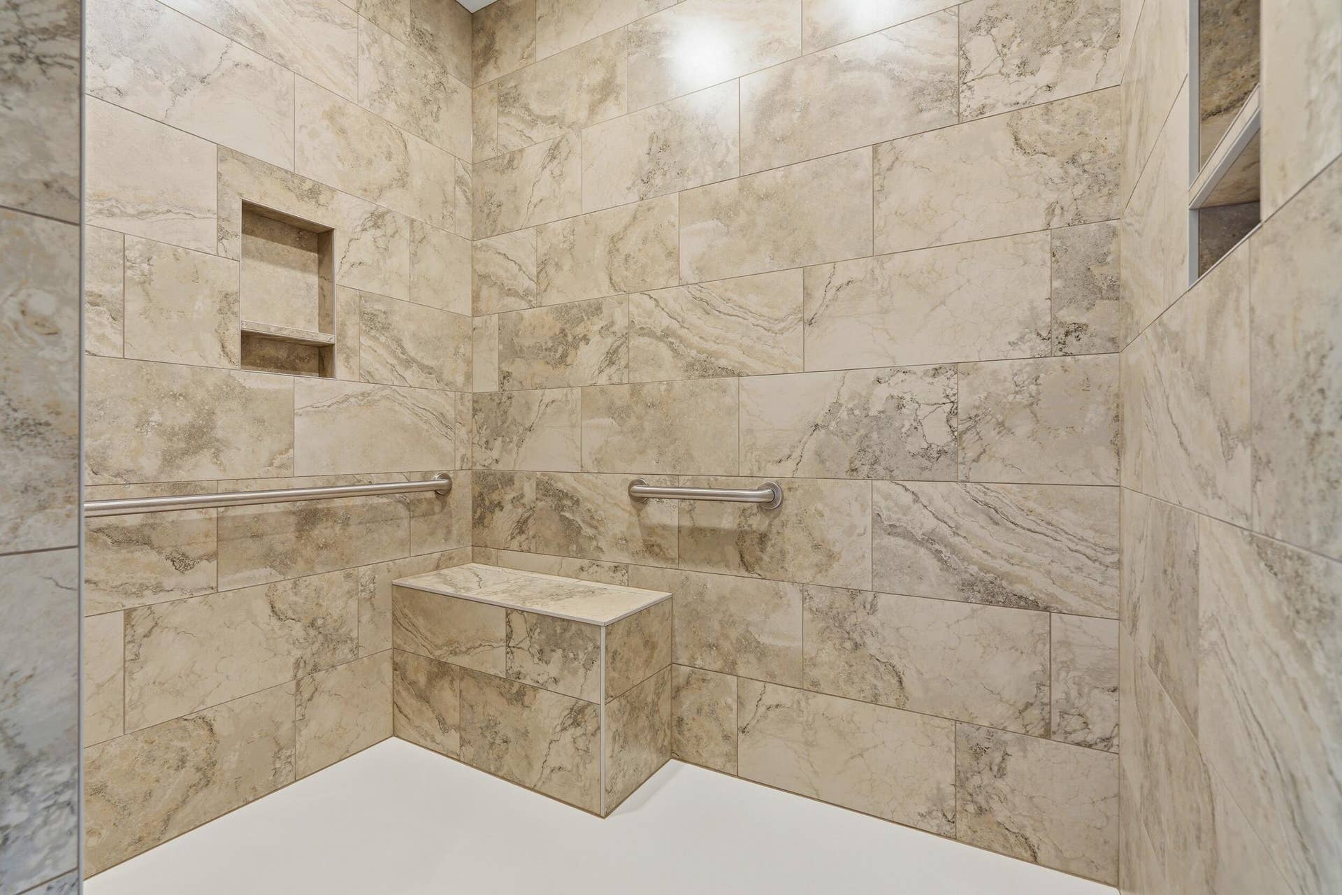 536 Morgan Trail, Branson West, MO 65737 Seamless Zero Entry