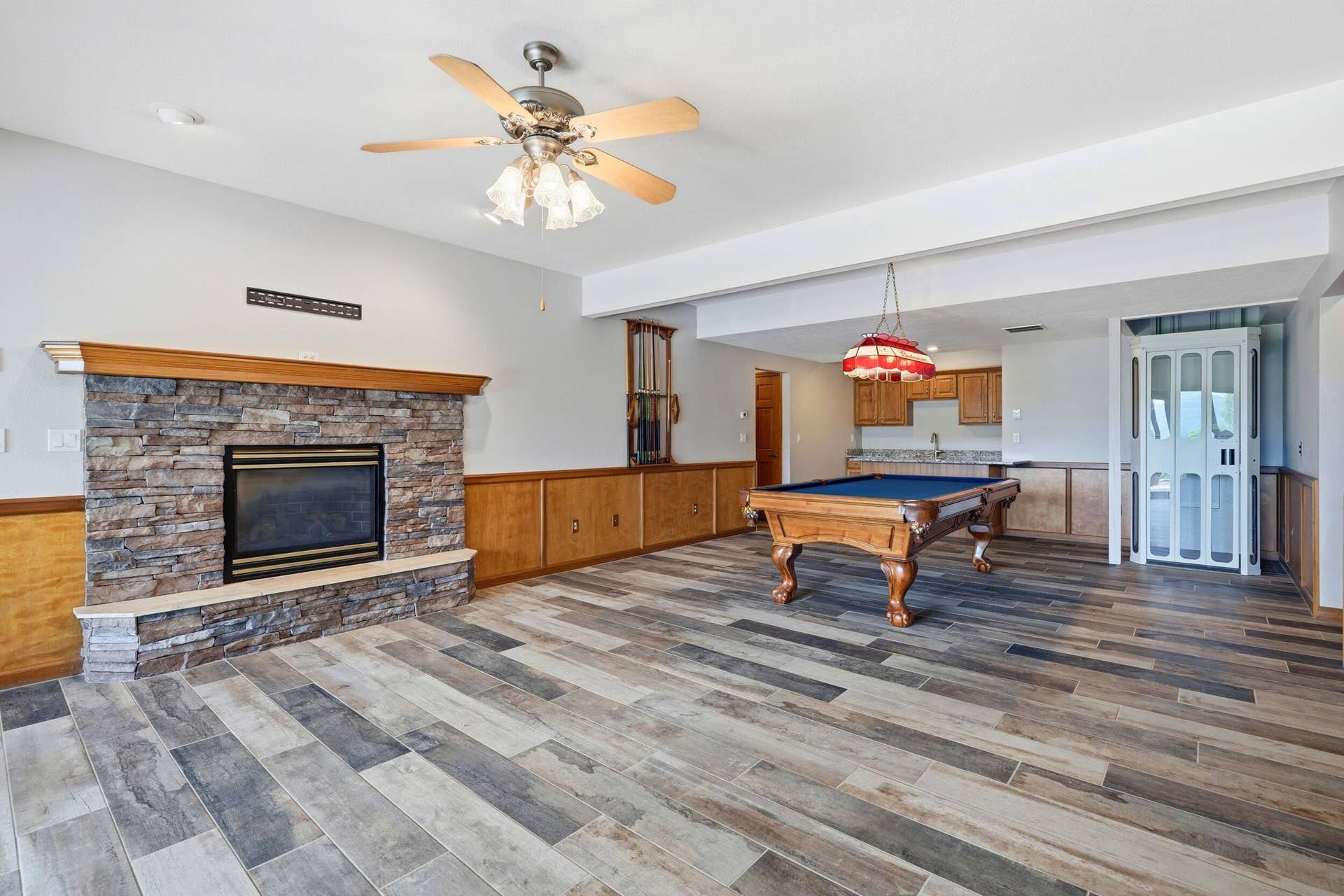 536 Morgan Trail, Branson West, MO 65737 Cozy Fireplace