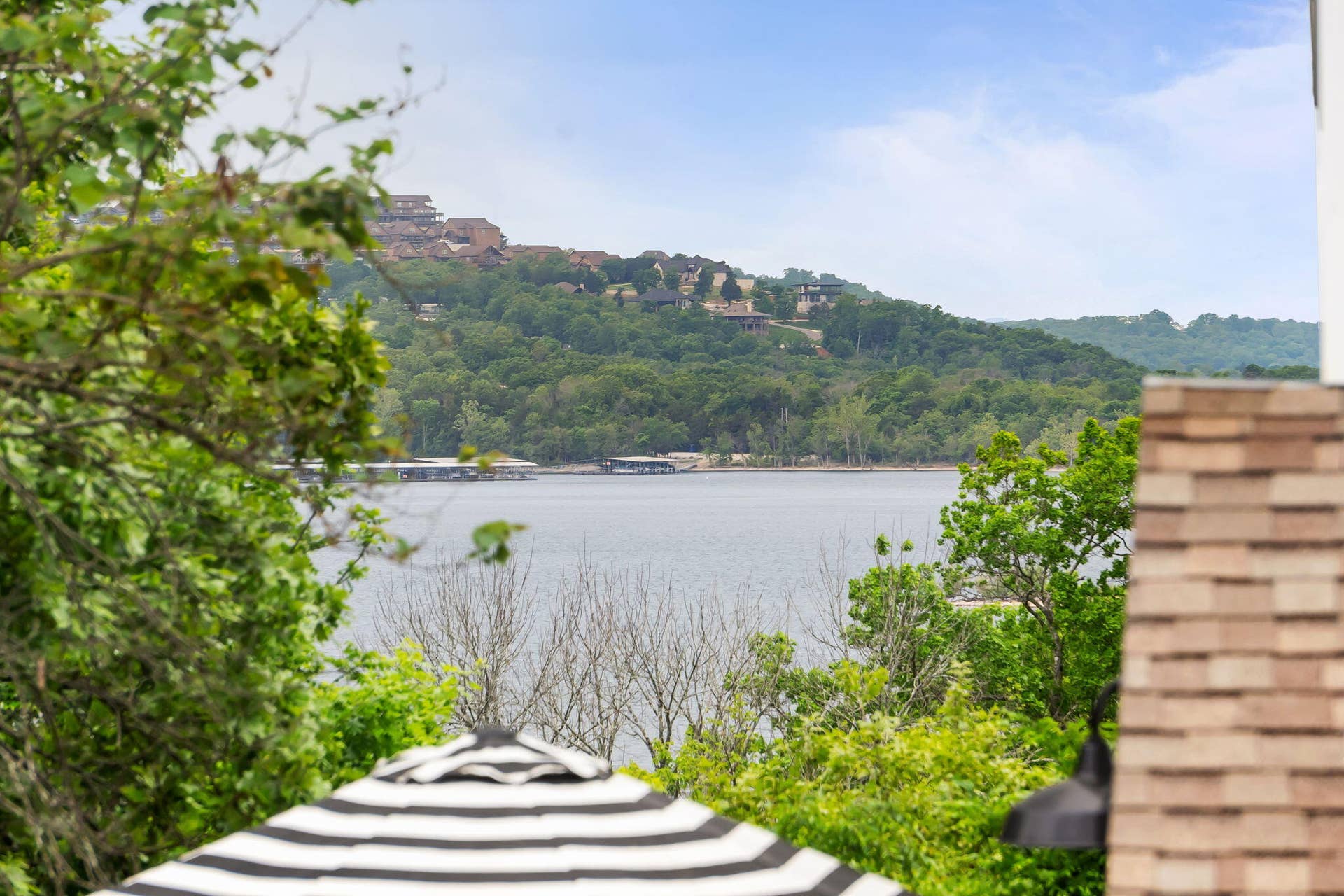 599 Holiday Acres Circle, Branson West, MO 65737 599-Holiday-Acres-Cir-Lake-Life
