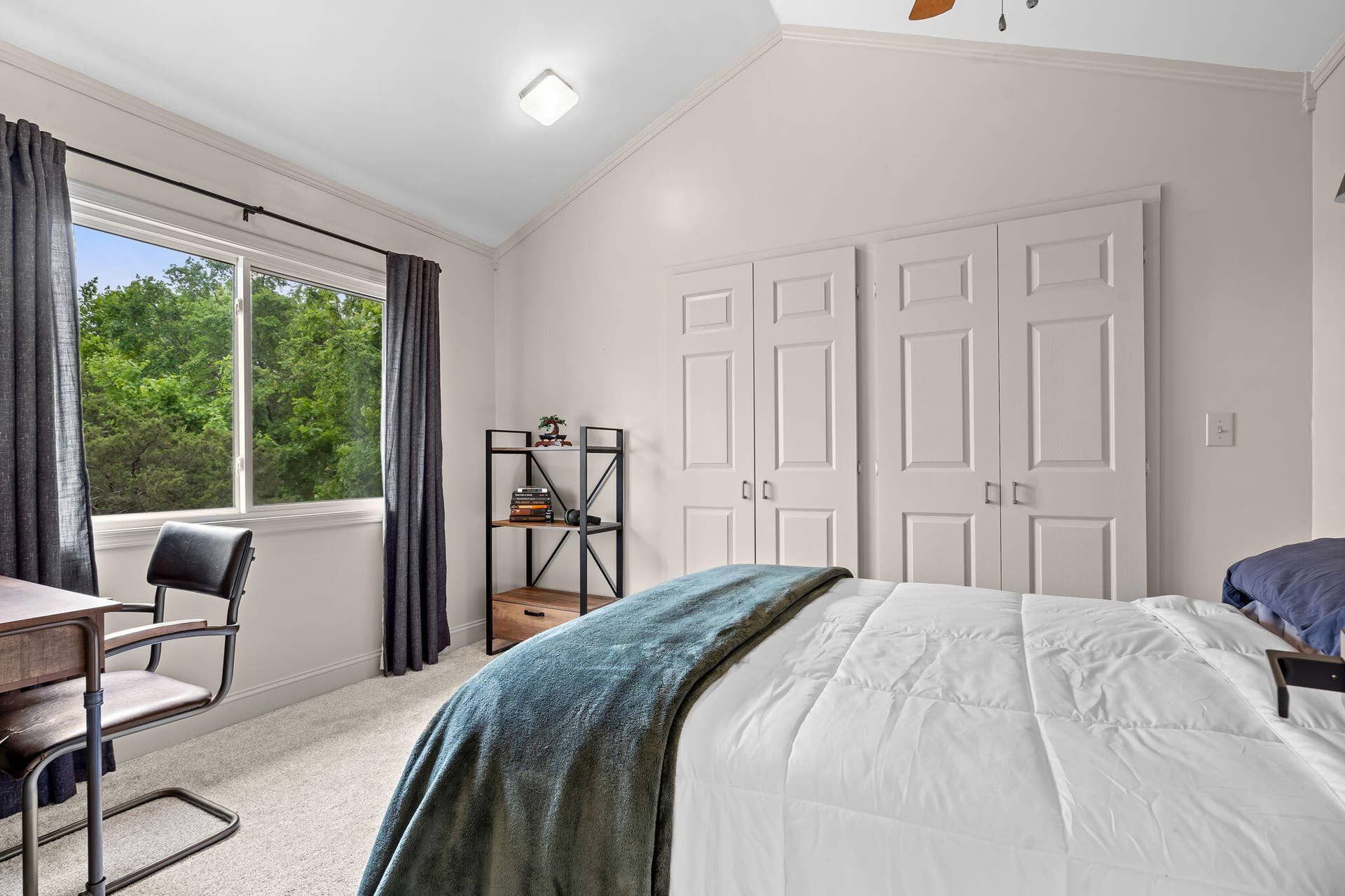 599 Holiday Acres Circle, Branson West, MO 65737 599-Holiday-Acres-Cir-Cozy-Bedroom