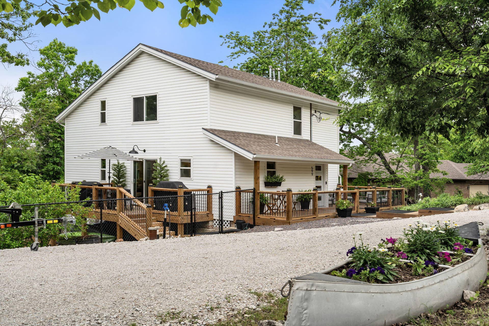 599 Holiday Acres Circle, Branson West, MO 65737 599-Holiday-Acres-Cir-Lake-Close-Home
