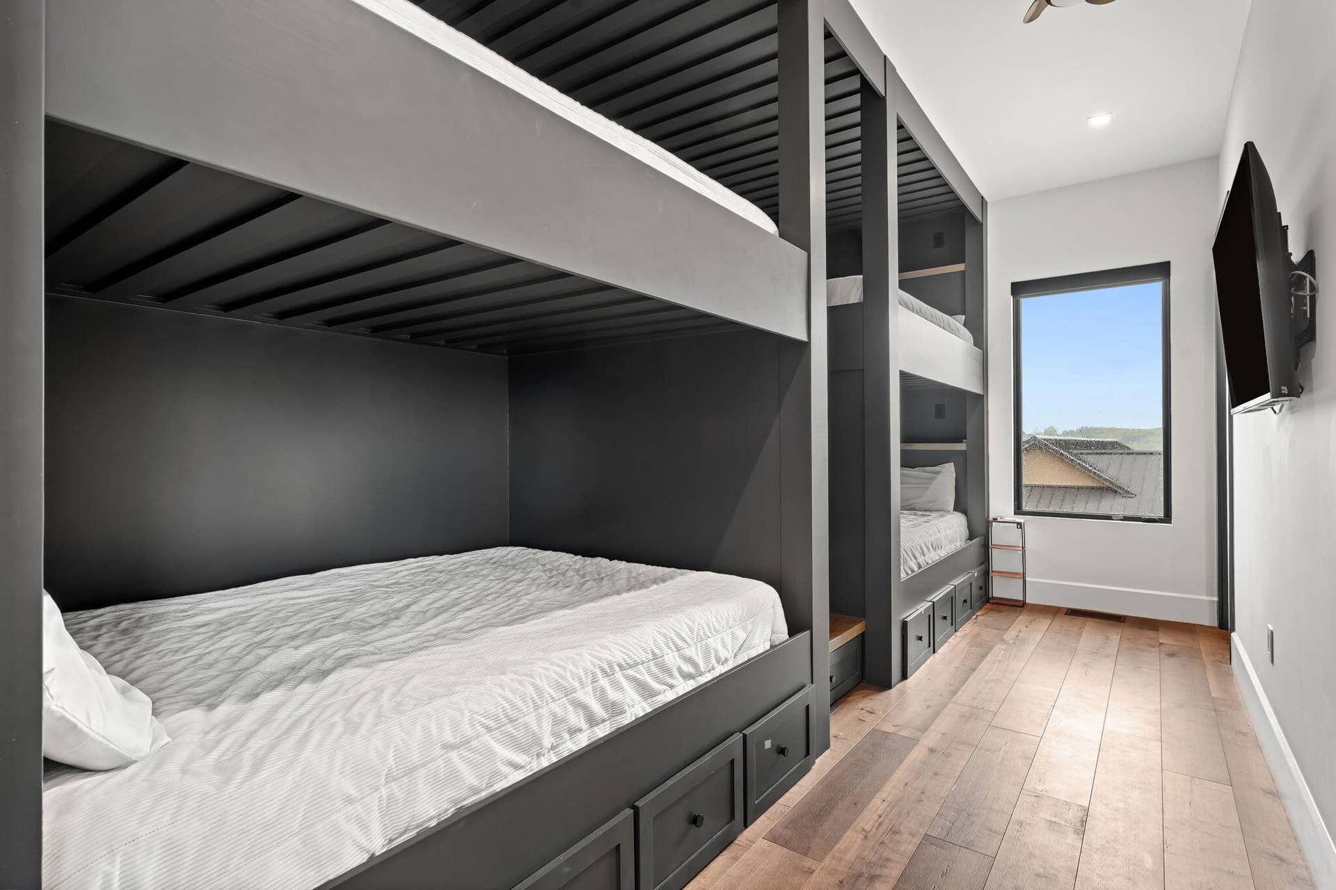 207 Main Channel Drive, Kimberling City, MO 65686 207-Main-Channel-Dr-Fun-Bunkroom