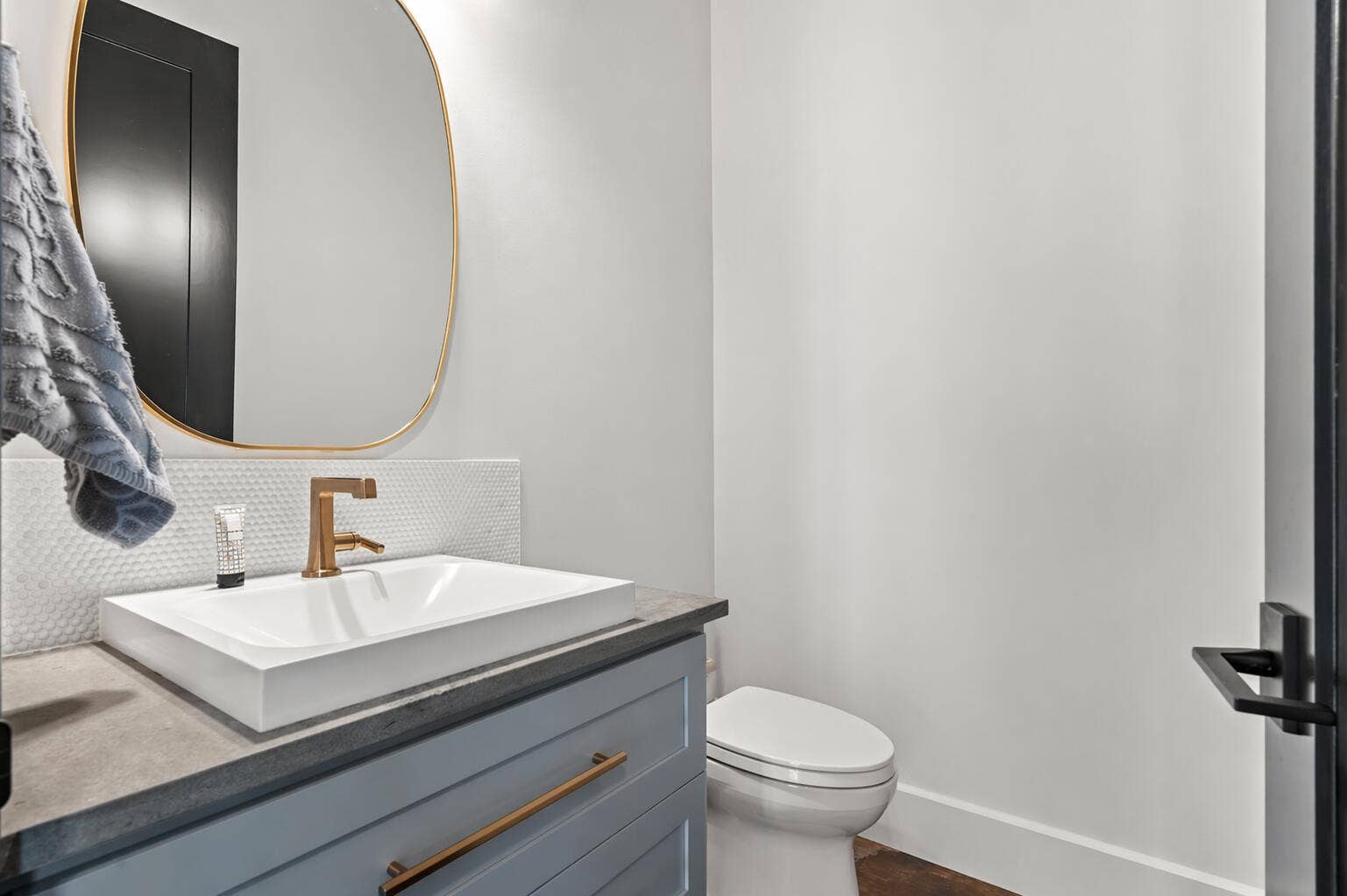 207 Main Channel Drive, Kimberling City, MO 65686 207-Main-Channel-Dr-Master-Bath