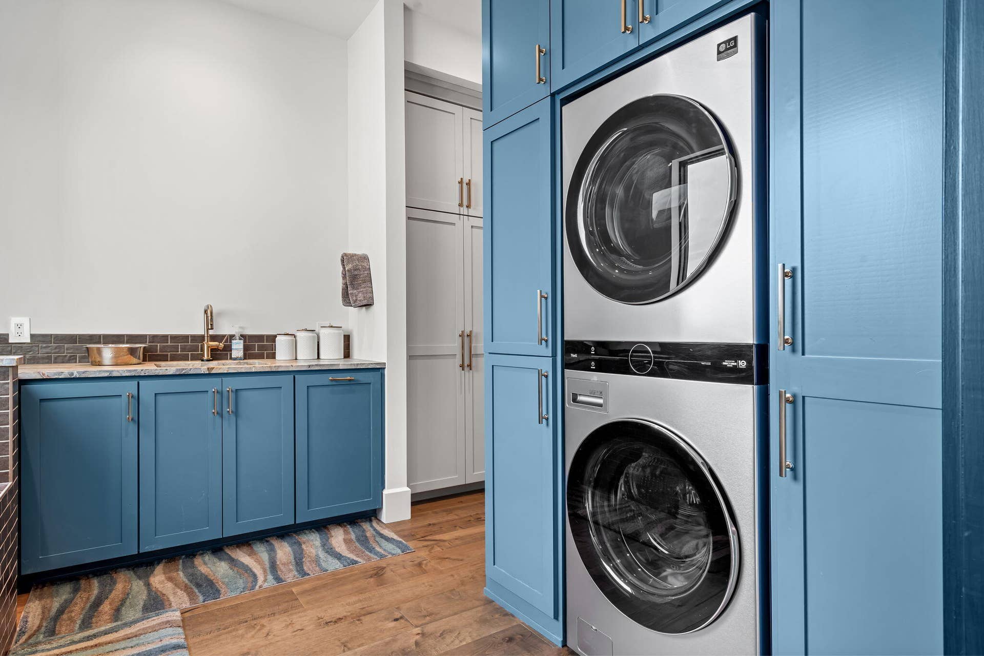 207 Main Channel Drive, Kimberling City, MO 65686 207-Main-Channel-Dr-Functional-Laundry