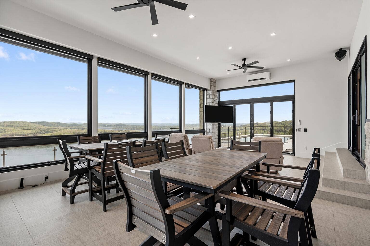 207 Main Channel Drive, Kimberling City, MO 65686 207-Main-Channel-Dr-Screened-Porch-View