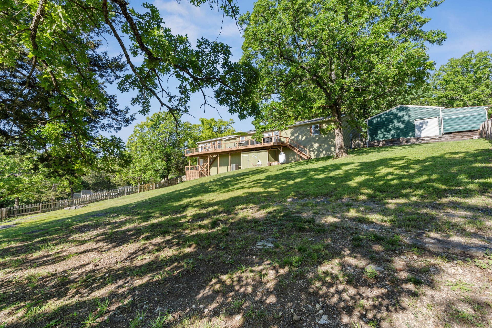 252-Sleepy-Hollow-Lake-View-Hideaway