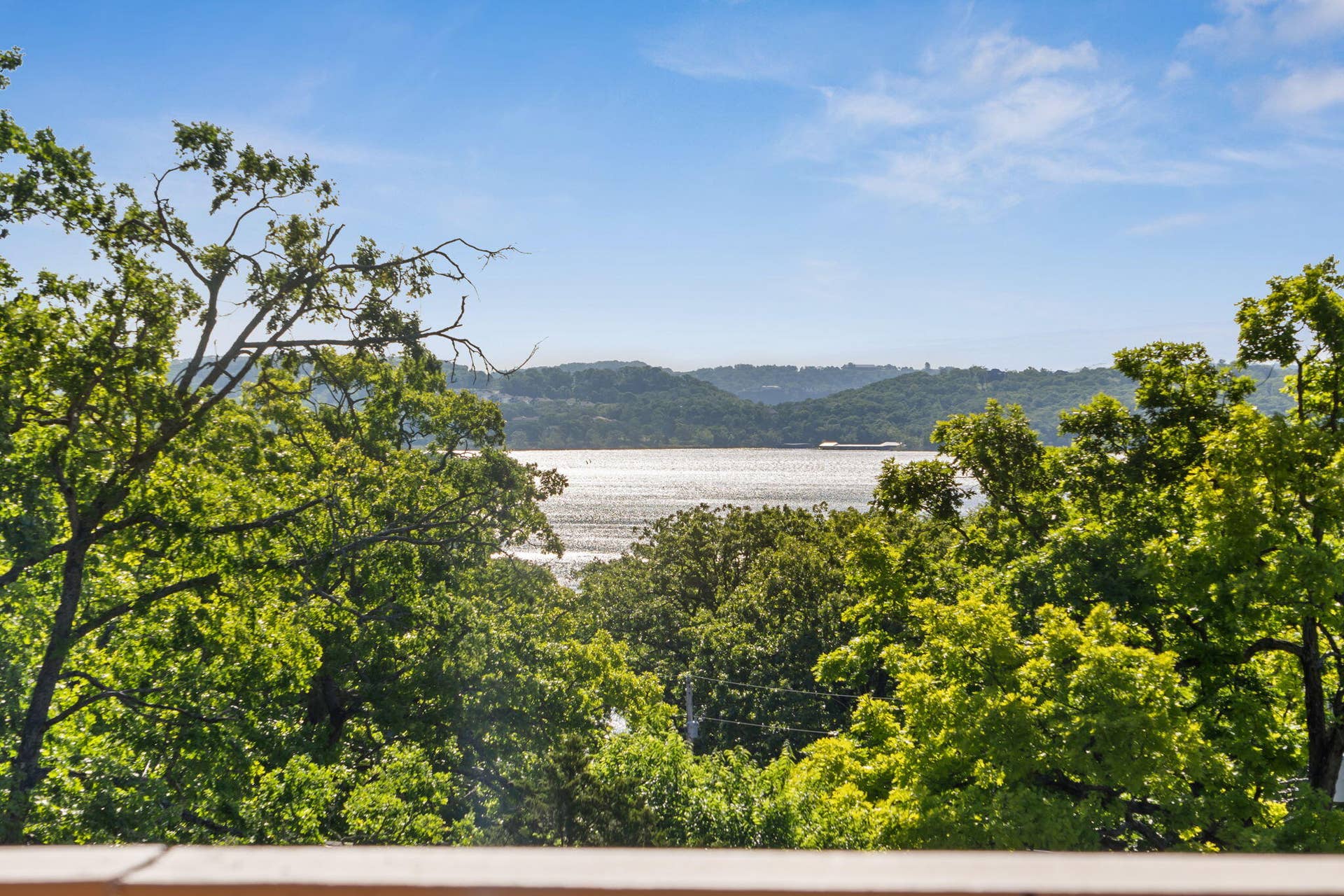 252-Sleepy-Hollow-Lake-View-Retreat