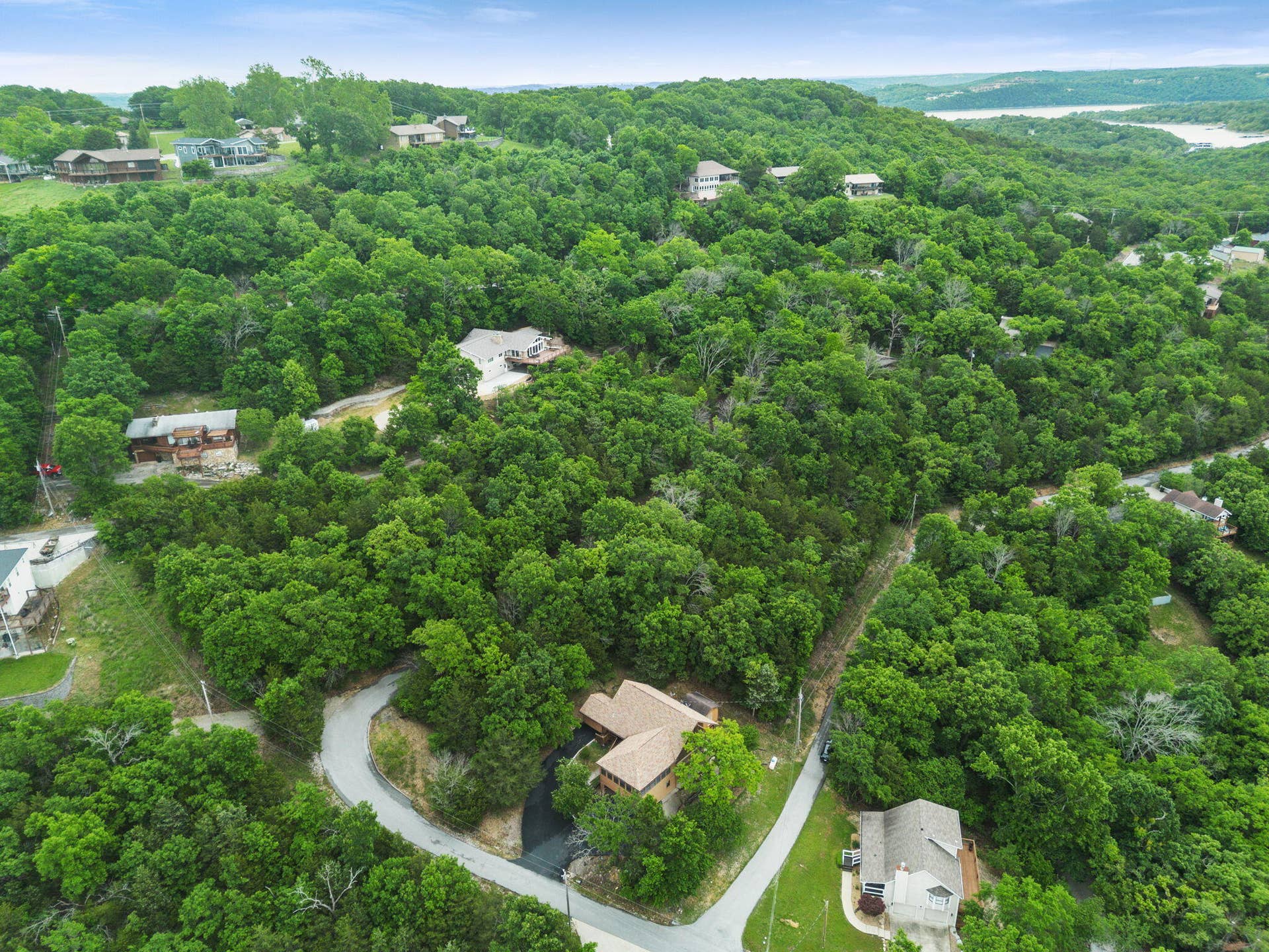 166-Terrace-Park-Rd-Lakeview-Retreat
