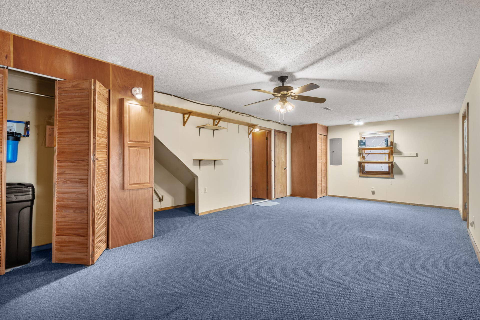 166-Terrace-Park-Rd-Warm-Living-Room