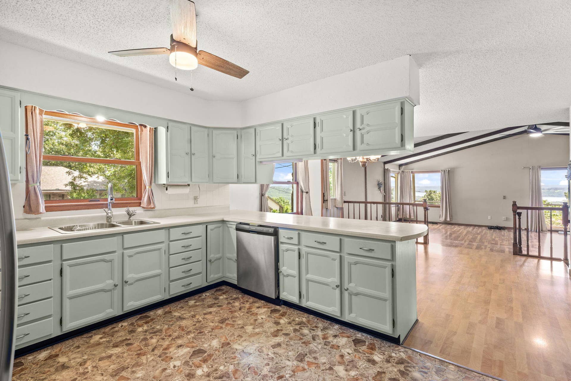 35 Trail Ridge Drive, Kimberling City, MO 65686 14-web-or-mls-DSC04357