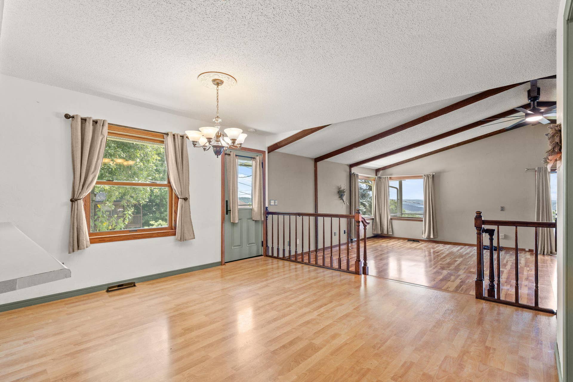 35 Trail Ridge Drive, Kimberling City, MO 65686 35-Trail-Ridge-Dr-Entertaining