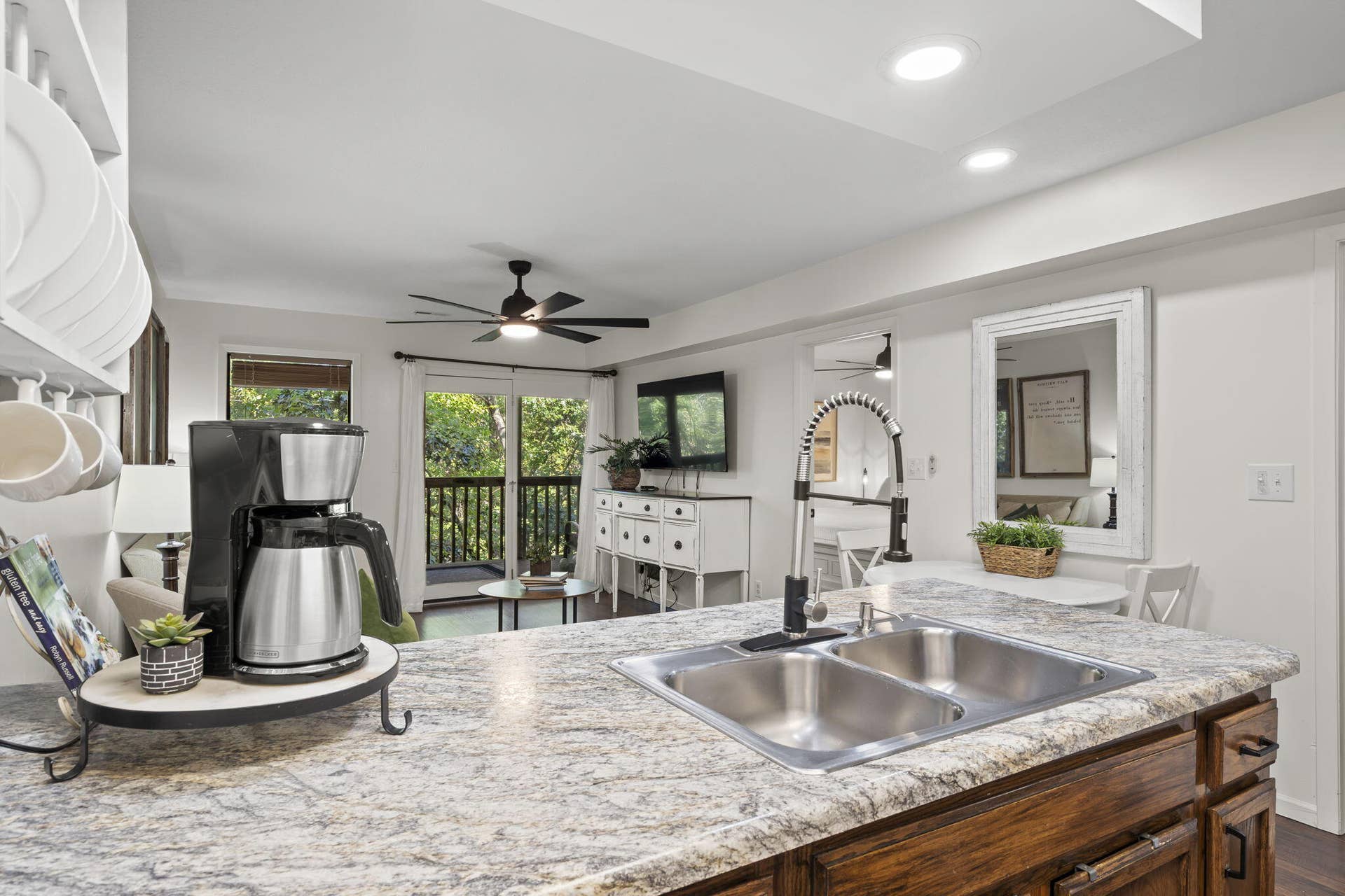 289 Notch Lane, #6, Branson West, MO 65737 18-web-or-mls-DSC08933