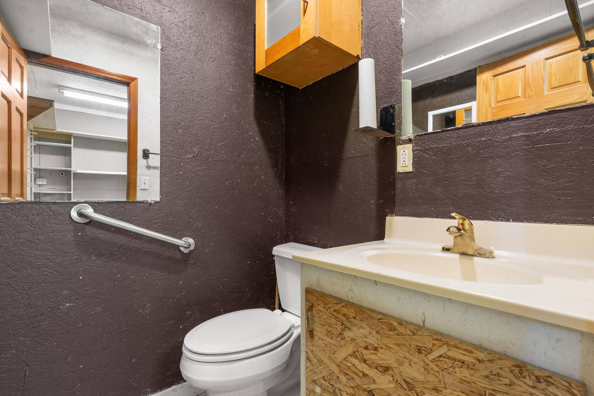 121 Forest Lane, Kimberling City, MO 65686 121-Forest-Ln-Modern-Bath