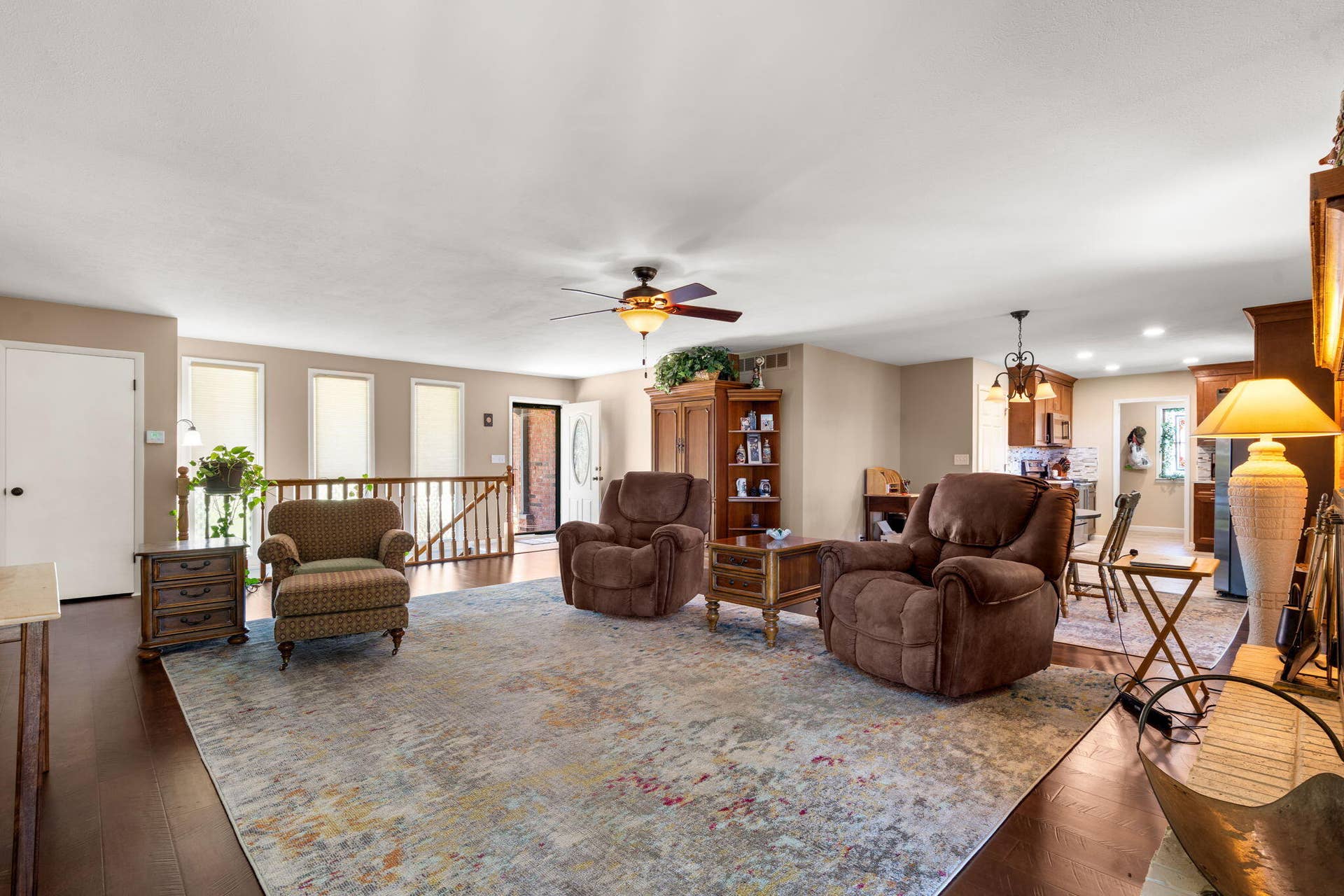 9 Bridgeview Drive, Kimberling City, MO 65686 .