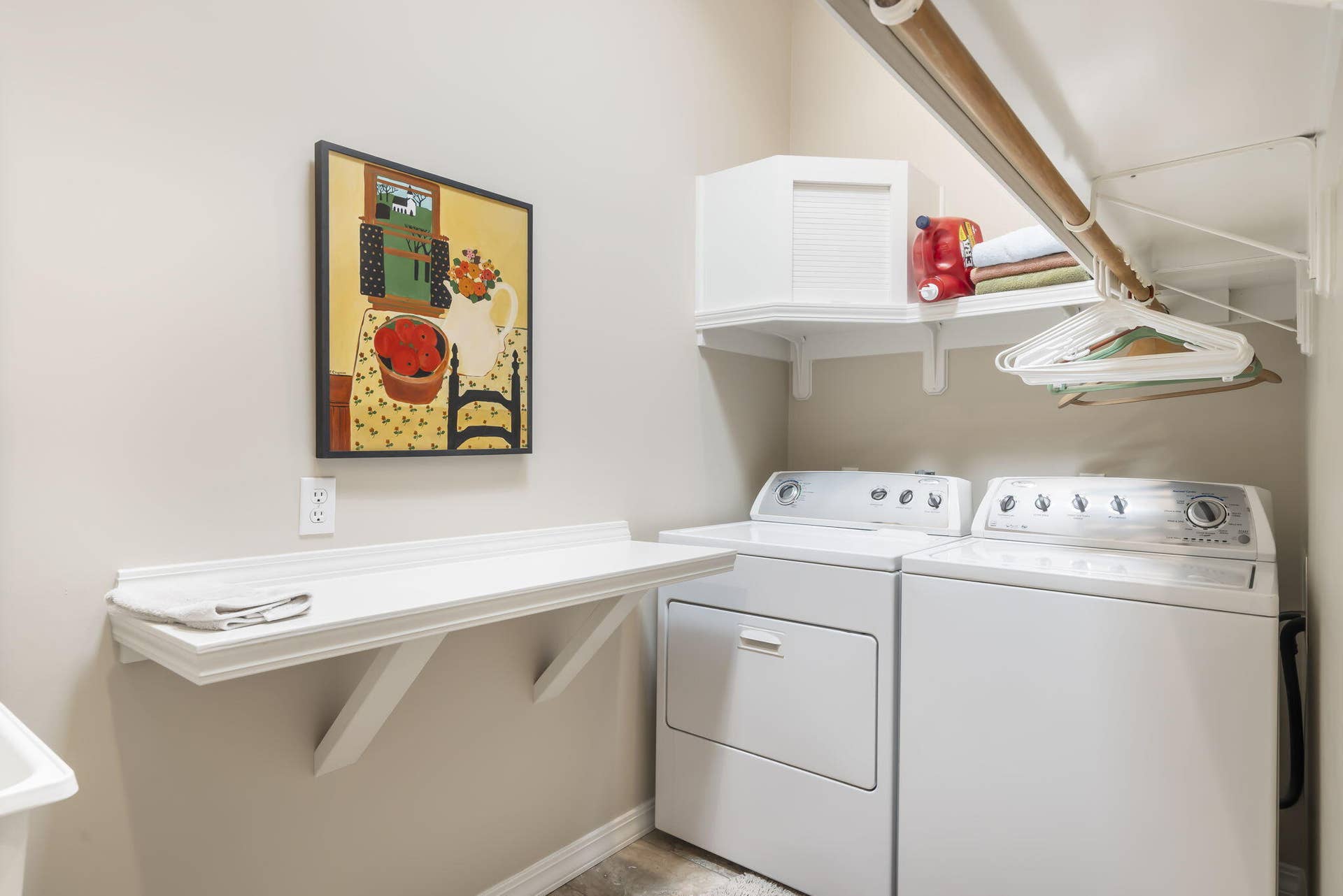 164 Omega Lane, Kimberling City, MO 65686 164-Omega-Ln-Functional-Laundry