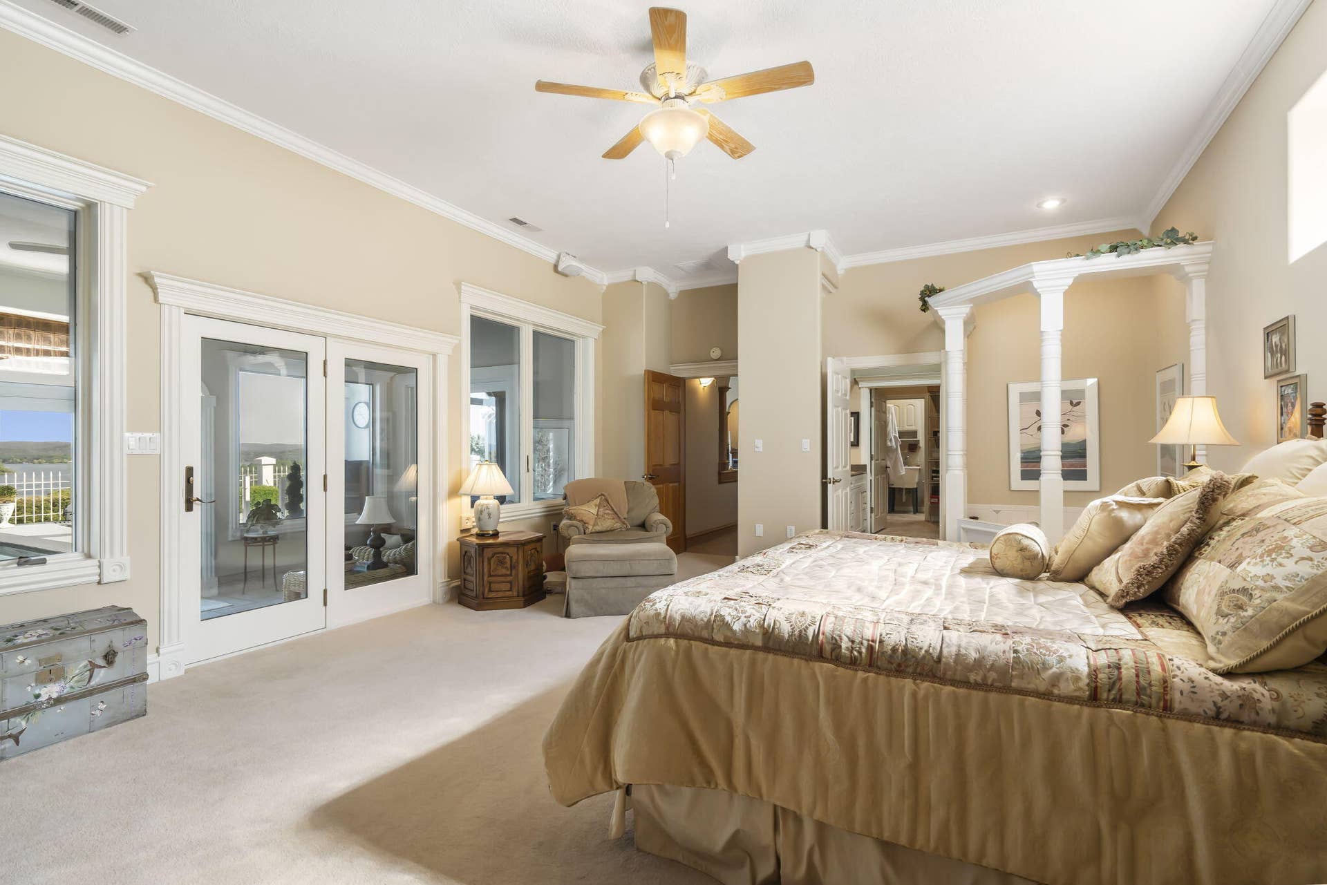 164 Omega Lane, Kimberling City, MO 65686 164-Omega-Ln-Elegant-Master-Bed