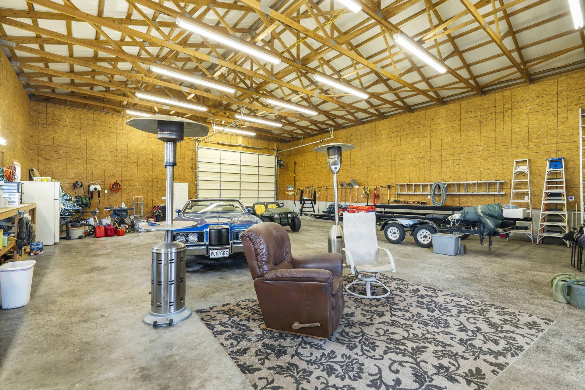 164 Omega Lane, Kimberling City, MO 65686 164-Omega-Ln-Spacious-Garage