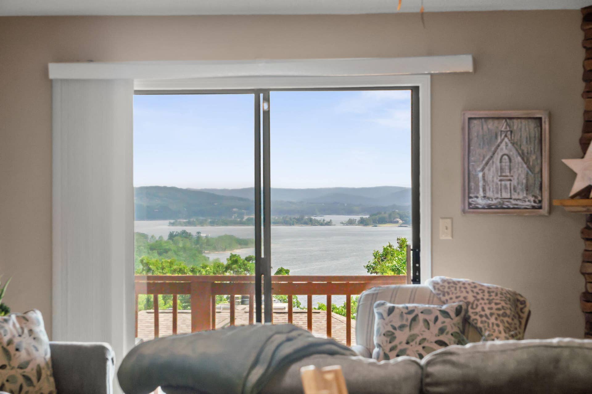 67-Port-Dr-Easy-Living