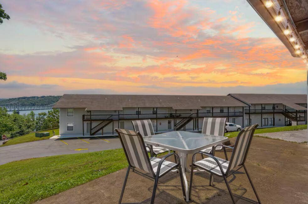 100 Getaway Circle, #Unit 129, Kimberling City, MO 65686 IMG_5817