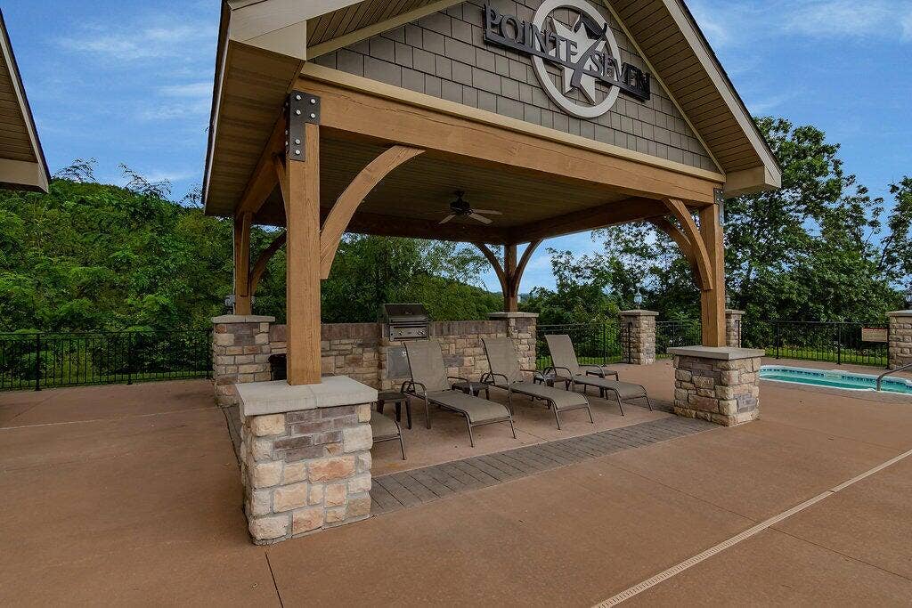 245 Cove Crest, #105, Kimberling City, MO 65686 P7-3