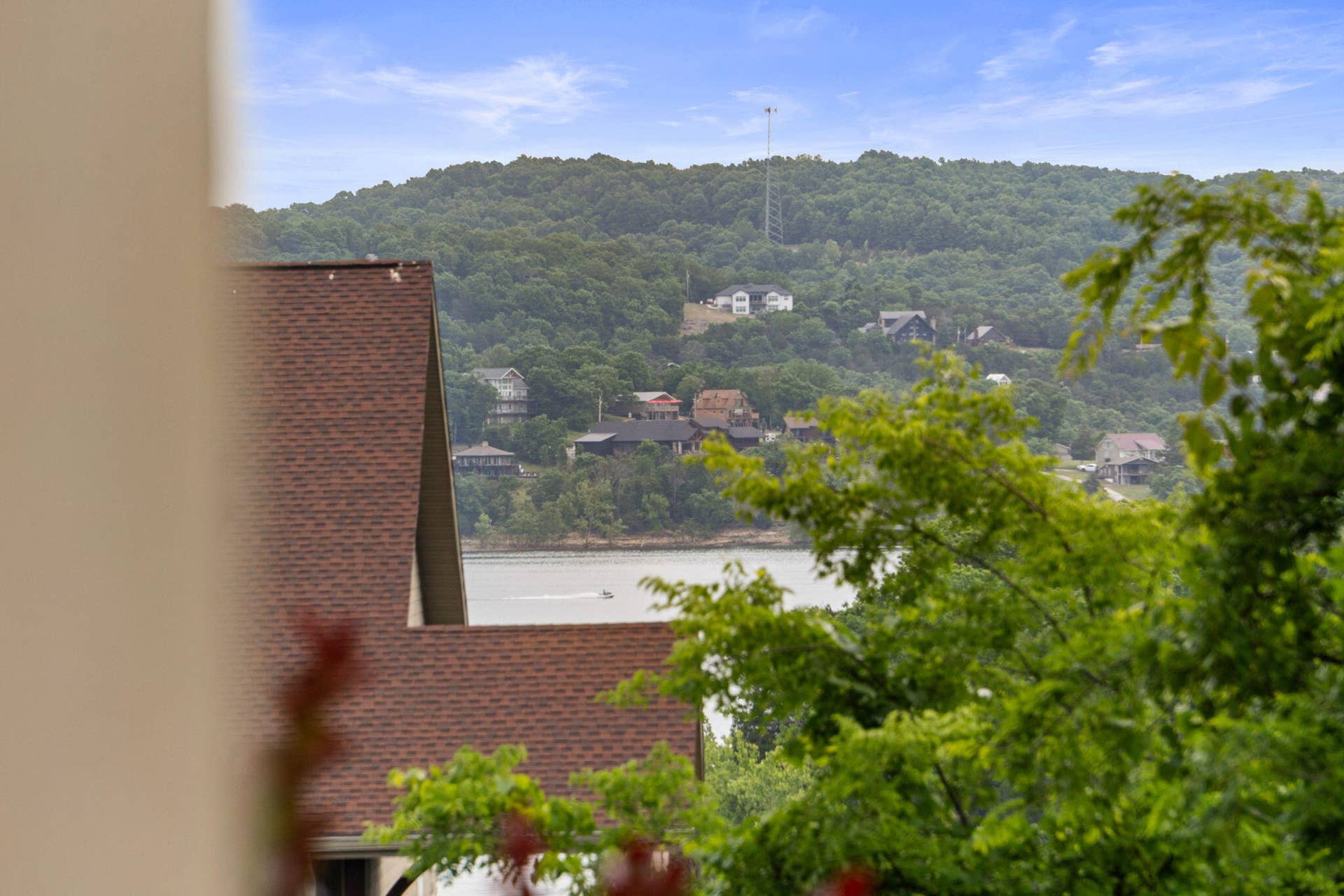 245 Cove Crest, #105, Kimberling City, MO 65686 18-web-or-mls-245 Cove Crest 105 (18)