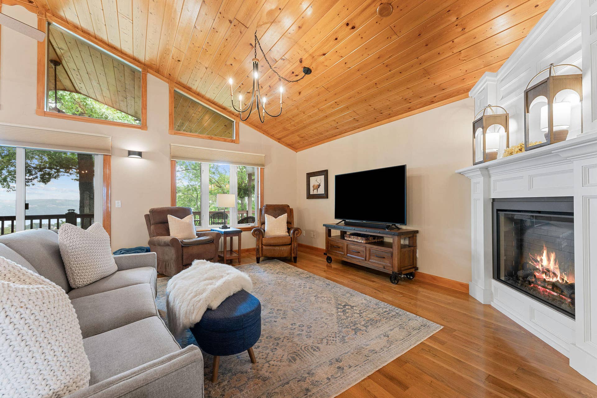 133 Dogwood Crest, Branson West, MO 65737 Formal Living Room
