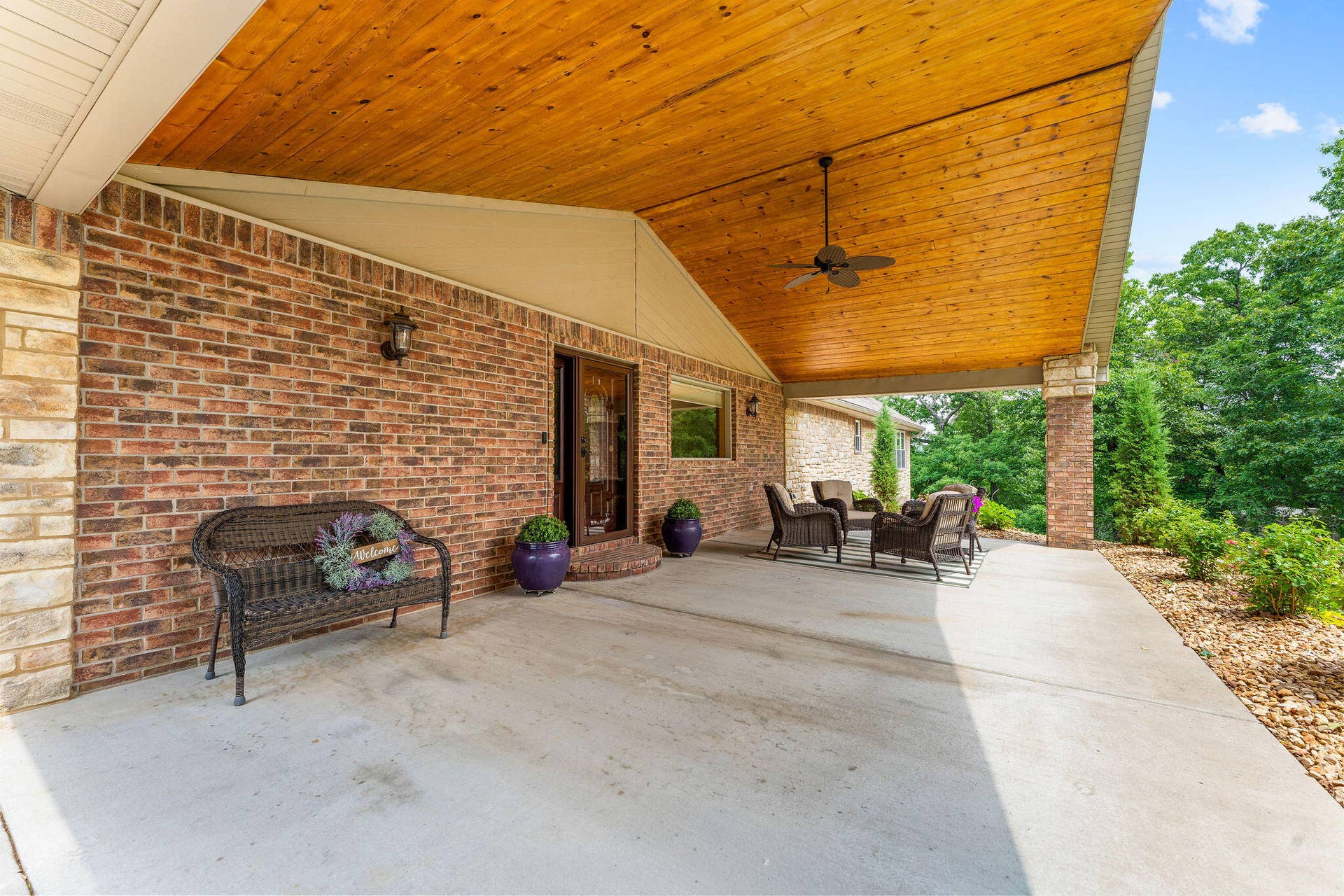 133 Dogwood Crest, Branson West, MO 65737 Covered Front Porch