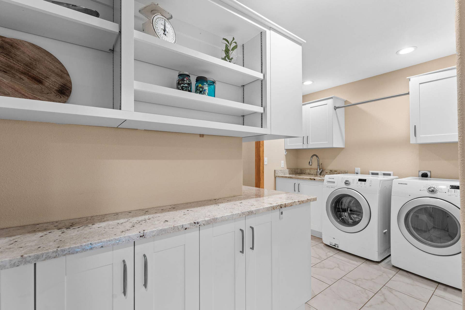 133 Dogwood Crest, Branson West, MO 65737 Laundry/Mud Room